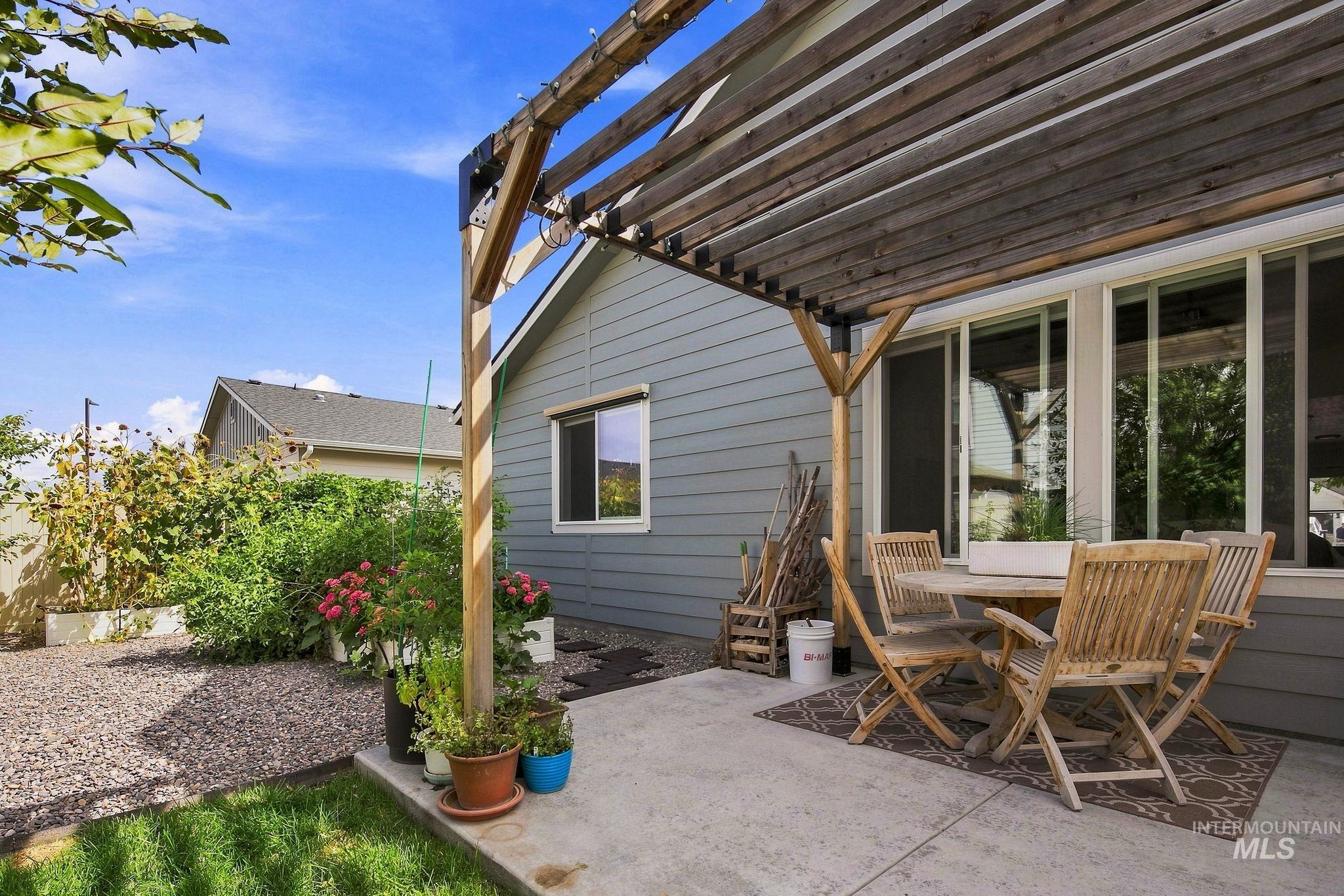 13203 S Wind River Ave., Nampa, Idaho 83686, 3 Bedrooms, 2 Bathrooms, Residential For Sale, Price $459,900,MLS 98996667