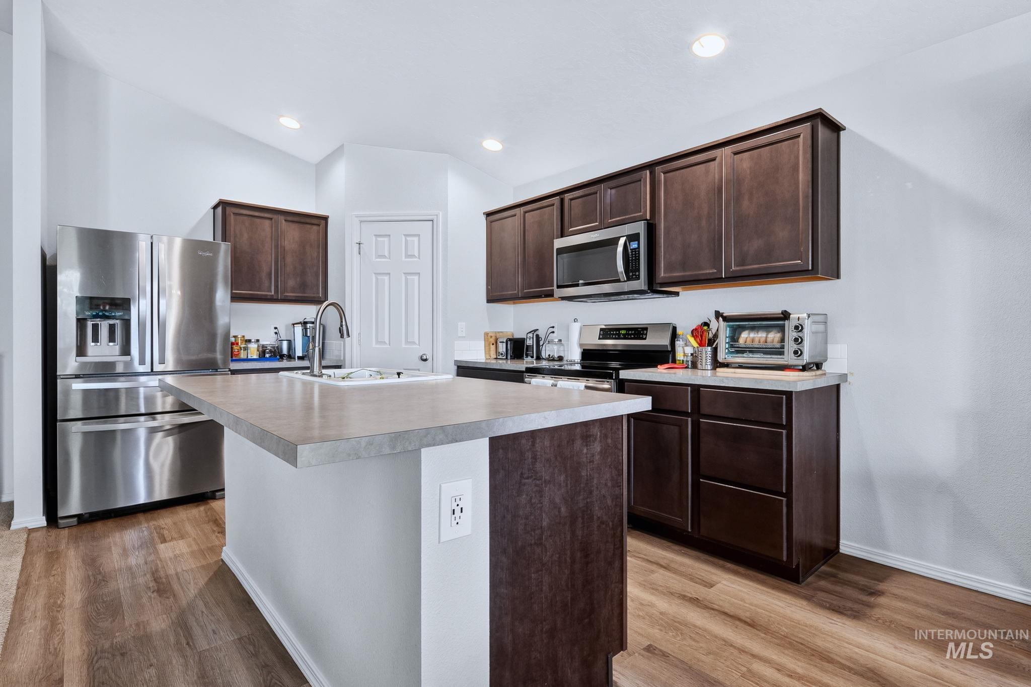 13203 S Wind River Ave., Nampa, Idaho 83686, 3 Bedrooms, 2 Bathrooms, Residential For Sale, Price $459,900,MLS 98996667