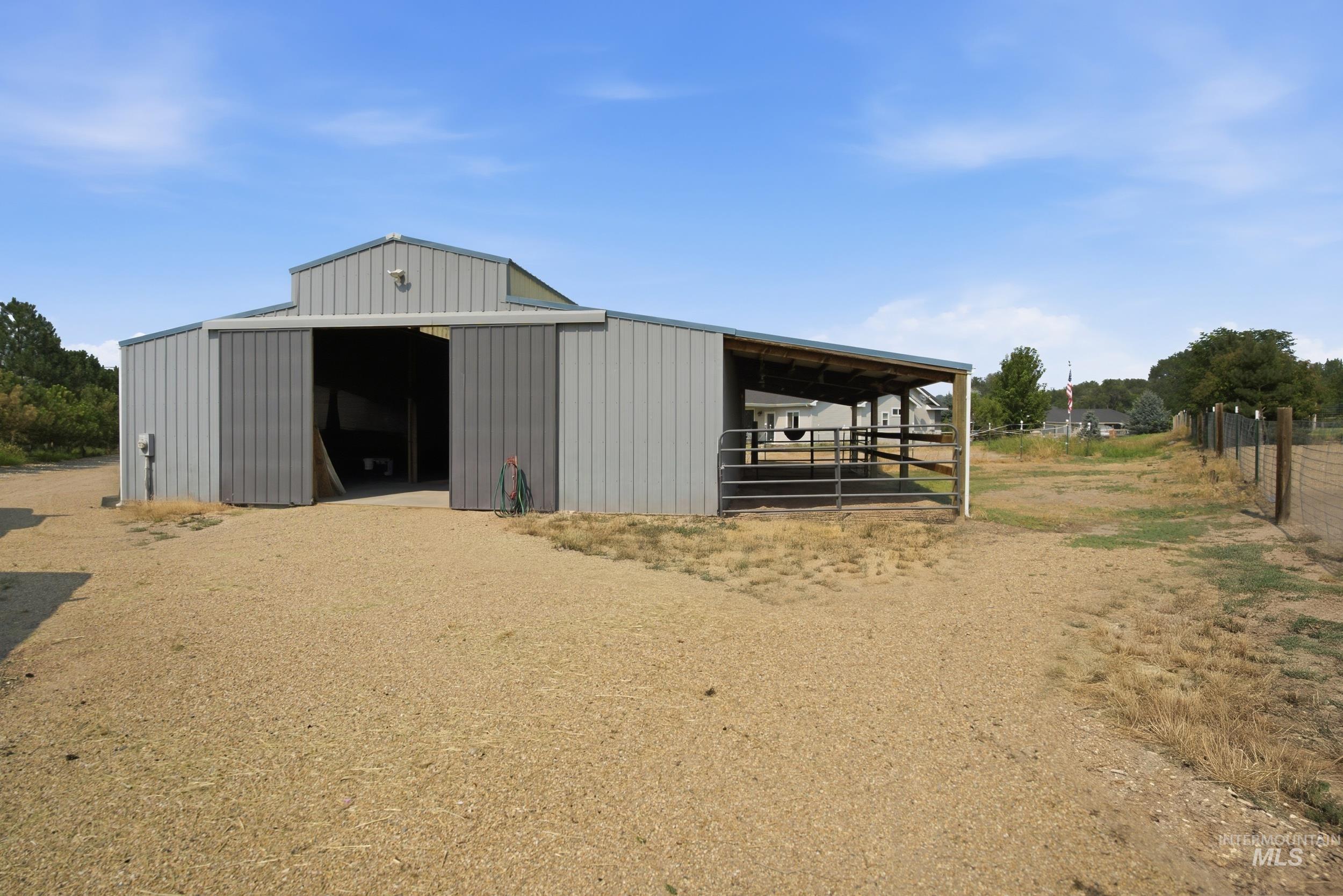 19941 Wilson Ln, Wilder, Idaho 83676, 3 Bedrooms, 2 Bathrooms, Residential For Sale, Price $675,000,MLS 98996669