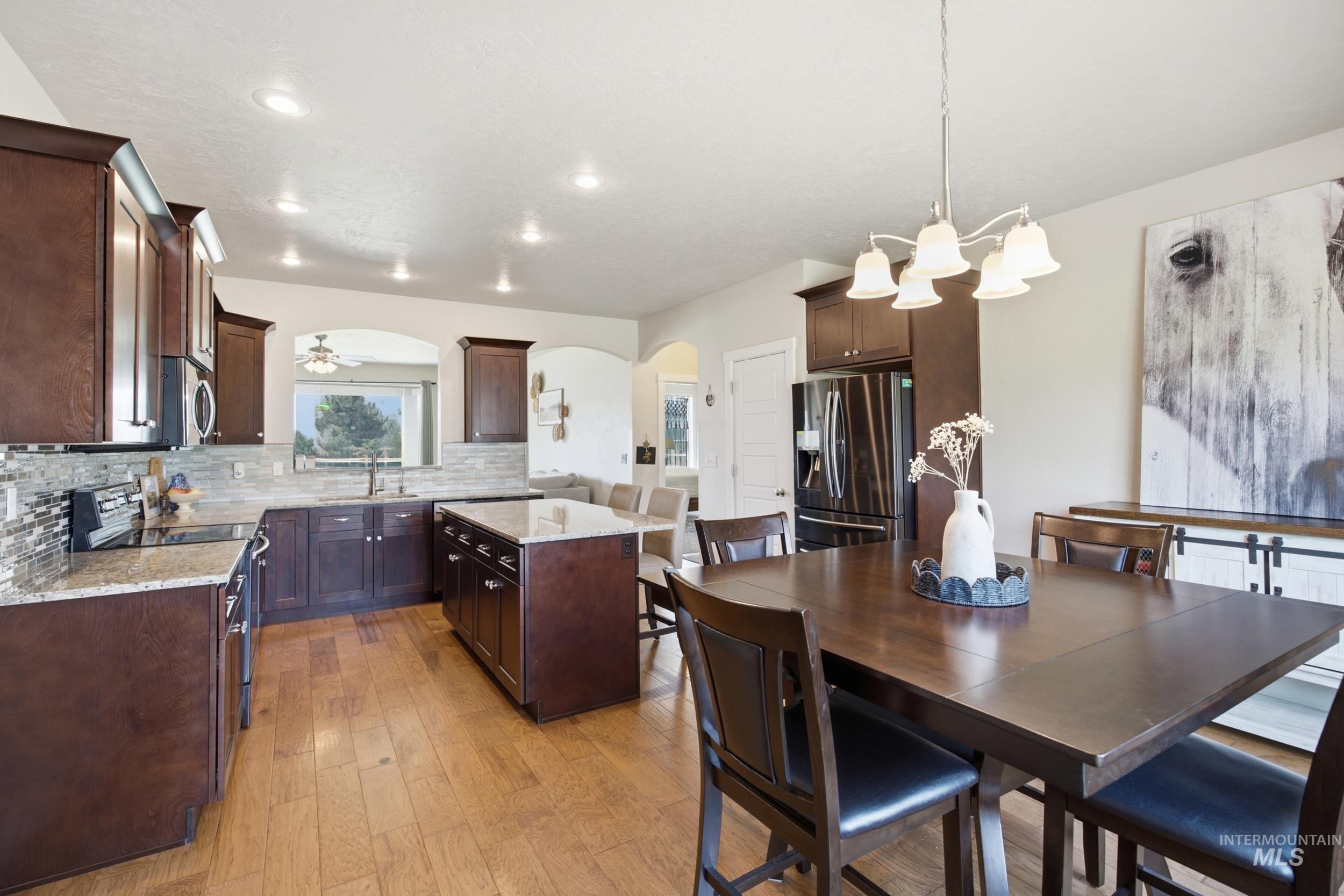 19941 Wilson Ln, Wilder, Idaho 83676, 3 Bedrooms, 2 Bathrooms, Residential For Sale, Price $675,000,MLS 98996669