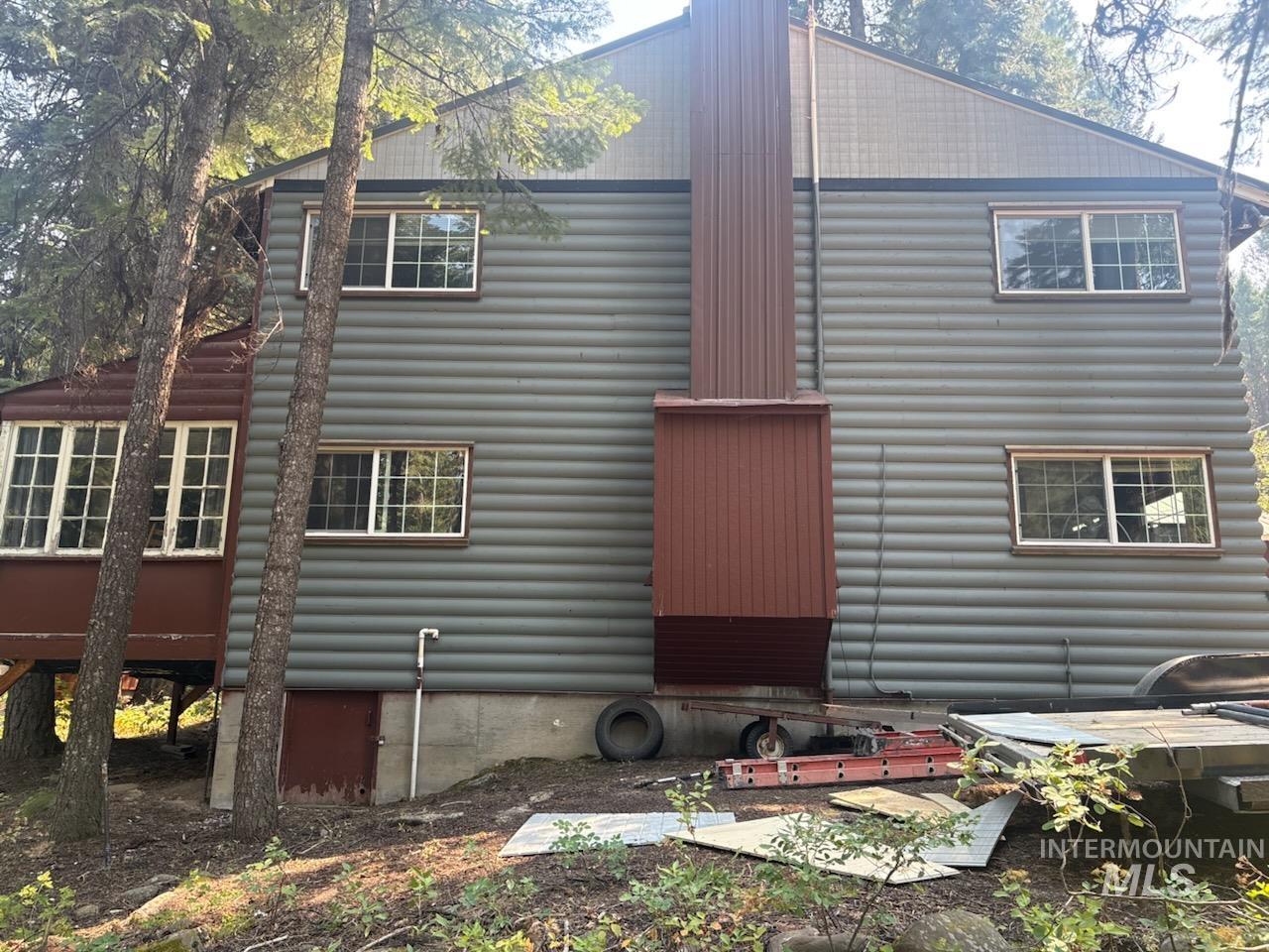 654 Bings Rd, Cascade, Idaho 83611, 3 Bedrooms, 2 Bathrooms, Residential For Sale, Price $585,000,MLS 98996672