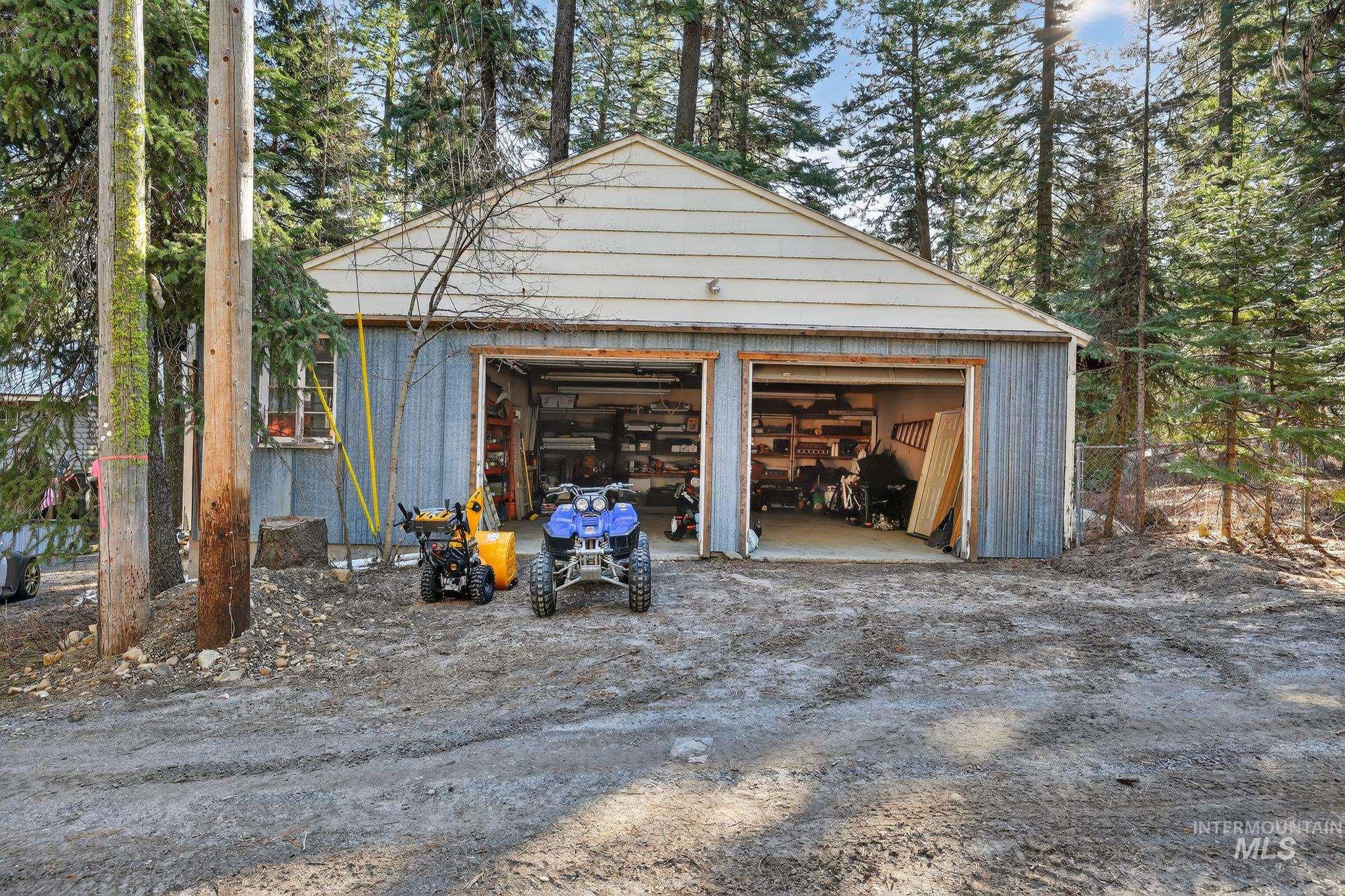 654 Bings Rd, Cascade, Idaho 83611, 3 Bedrooms, 2 Bathrooms, Residential For Sale, Price $585,000,MLS 98996672