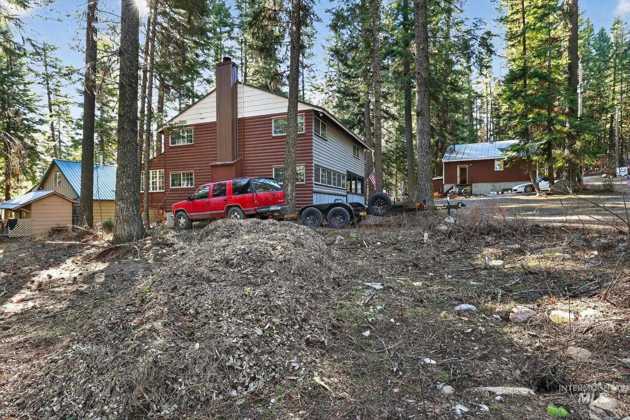 654 Bings Rd, Cascade, Idaho 83611, 3 Bedrooms, 2 Bathrooms, Residential For Sale, Price $585,000,MLS 98996672