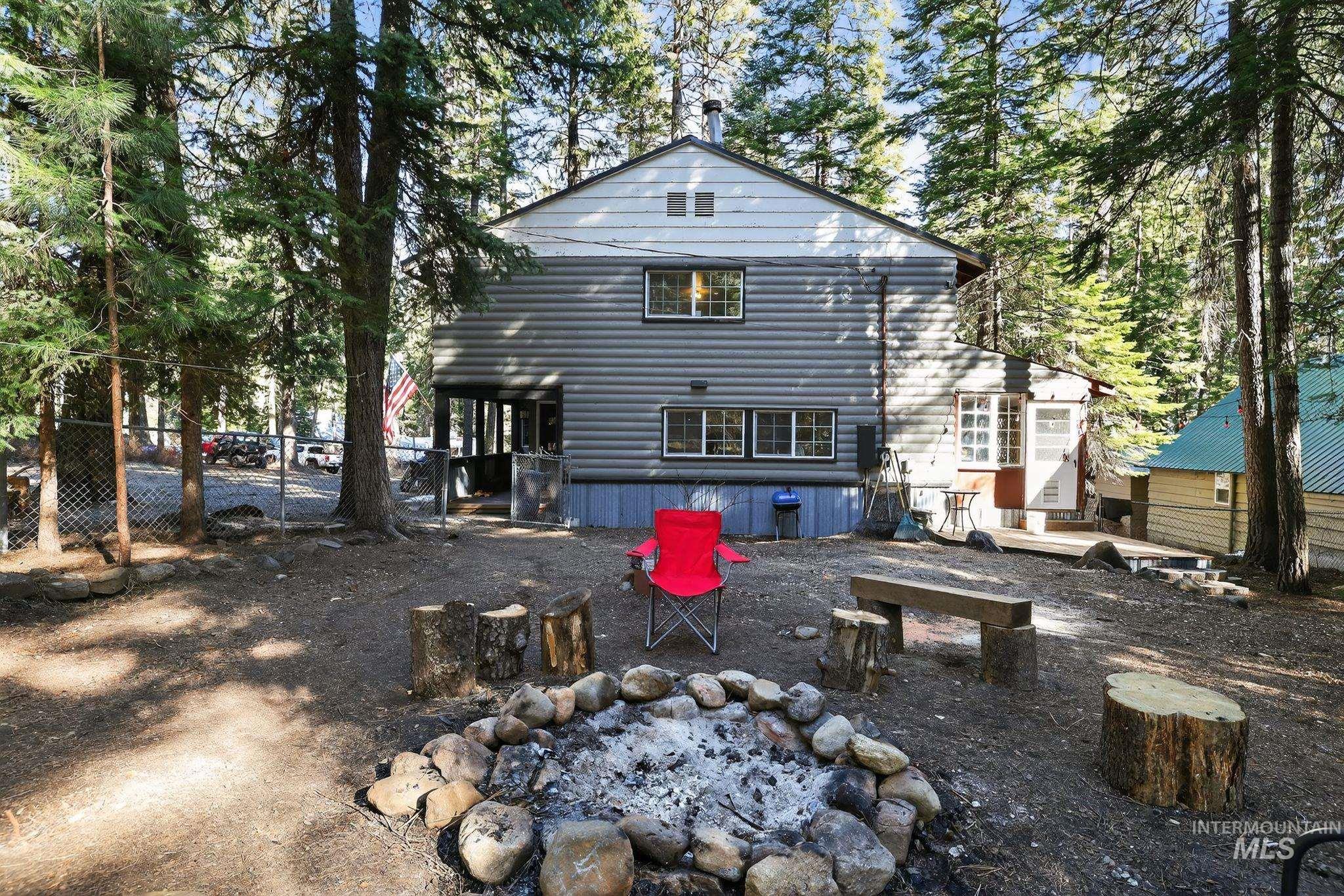 654 Bings Rd, Cascade, Idaho 83611, 3 Bedrooms, 2 Bathrooms, Residential For Sale, Price $585,000,MLS 98996672