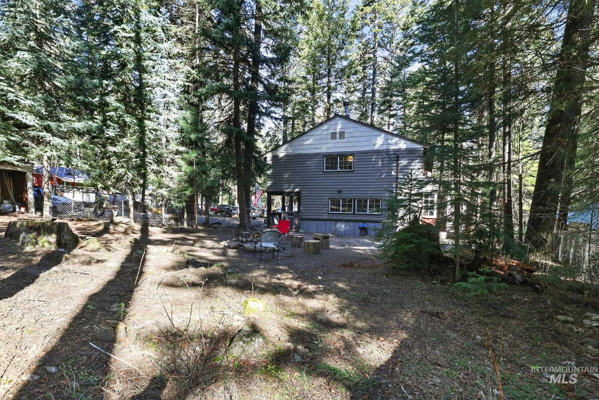 654 Bings Rd, Cascade, Idaho 83611, 3 Bedrooms, 2 Bathrooms, Residential For Sale, Price $585,000,MLS 98996672