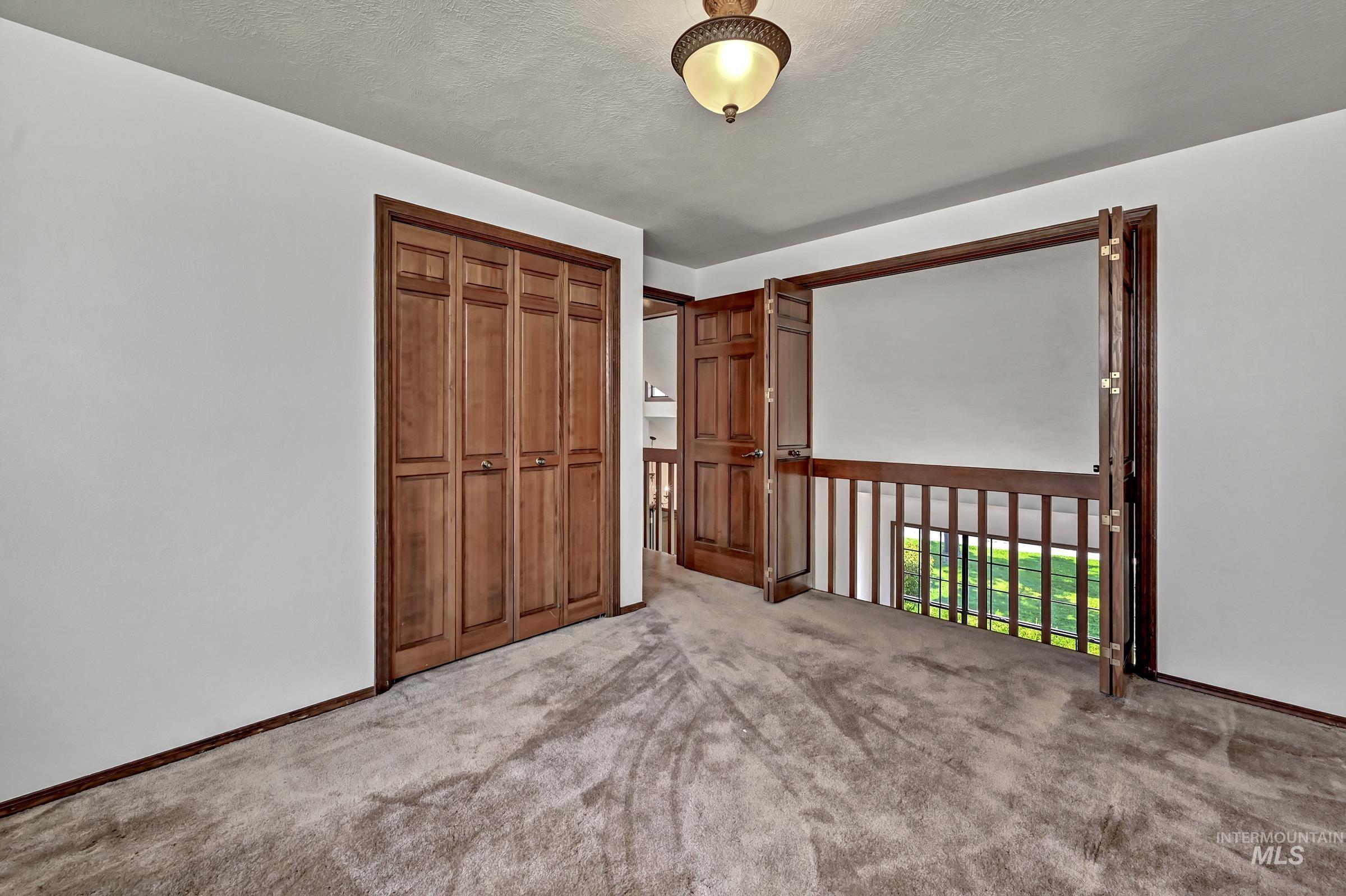 254 E Old Saybrook, Boise, Idaho 83706, 4 Bedrooms, 3 Bathrooms, Residential For Sale, Price $800,000, 98996673