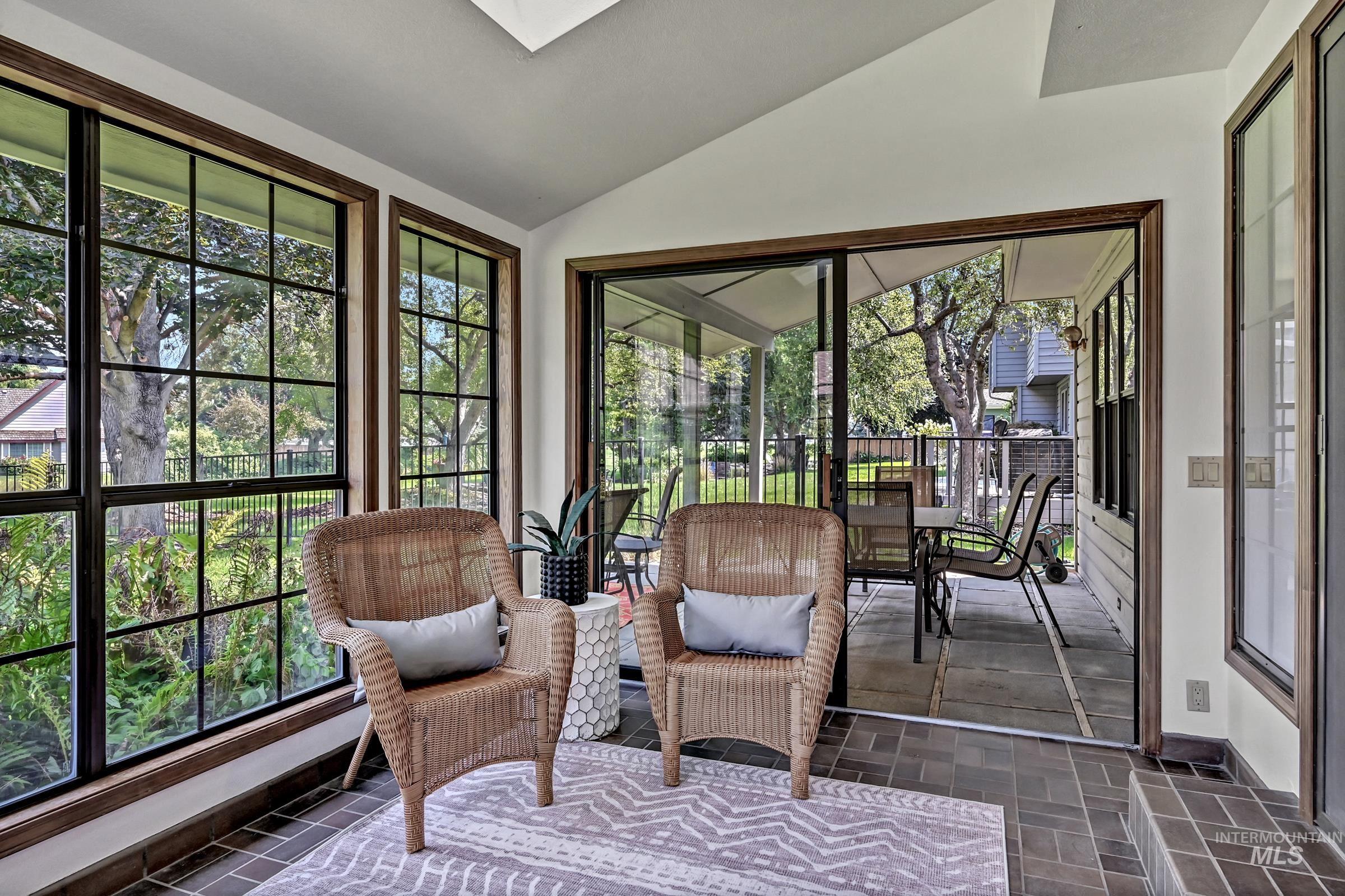 254 E Old Saybrook, Boise, Idaho 83706, 4 Bedrooms, 3 Bathrooms, Residential For Sale, Price $800,000, 98996673