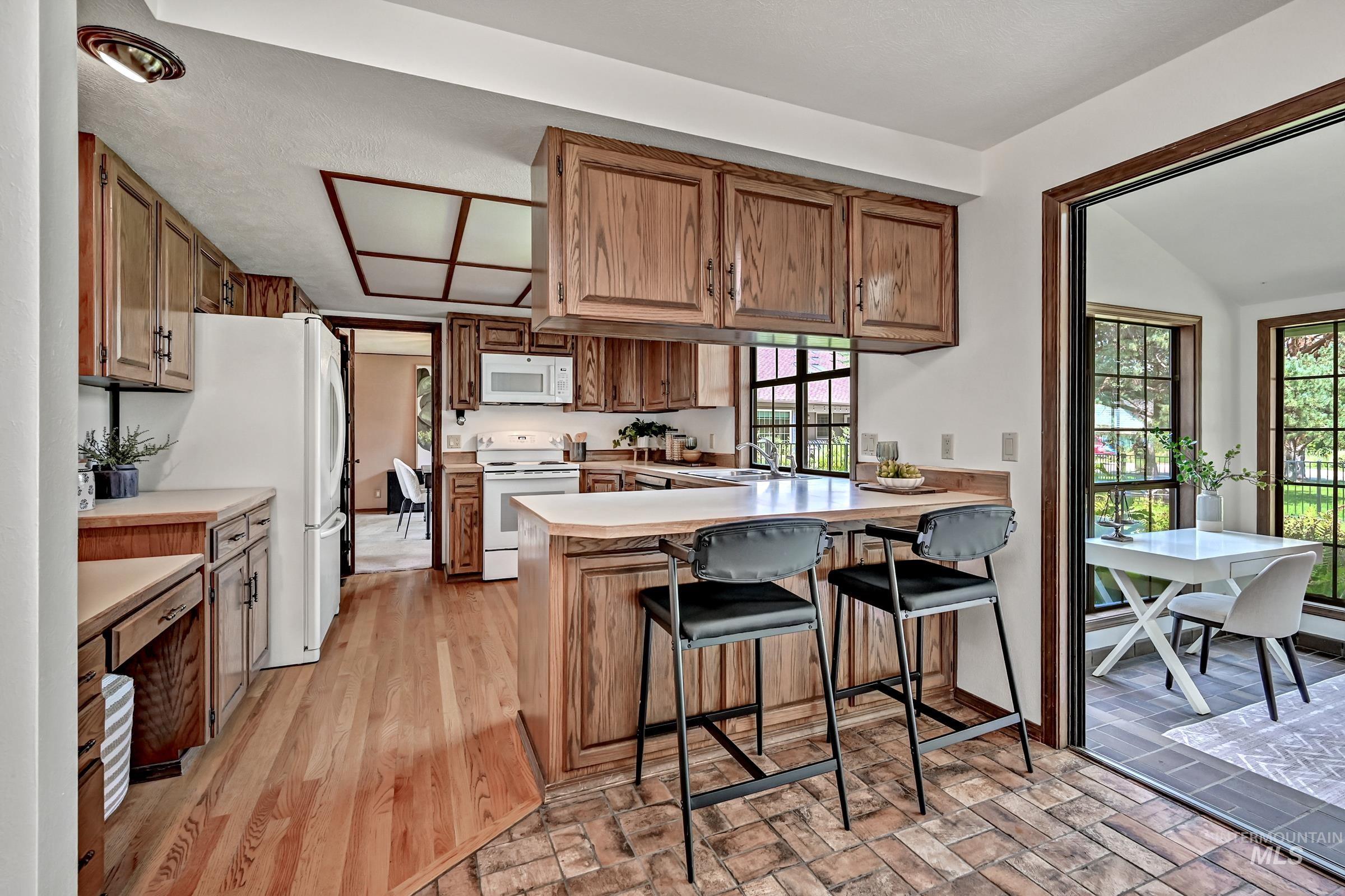 254 E Old Saybrook, Boise, Idaho 83706, 4 Bedrooms, 3 Bathrooms, Residential For Sale, Price $800,000, 98996673
