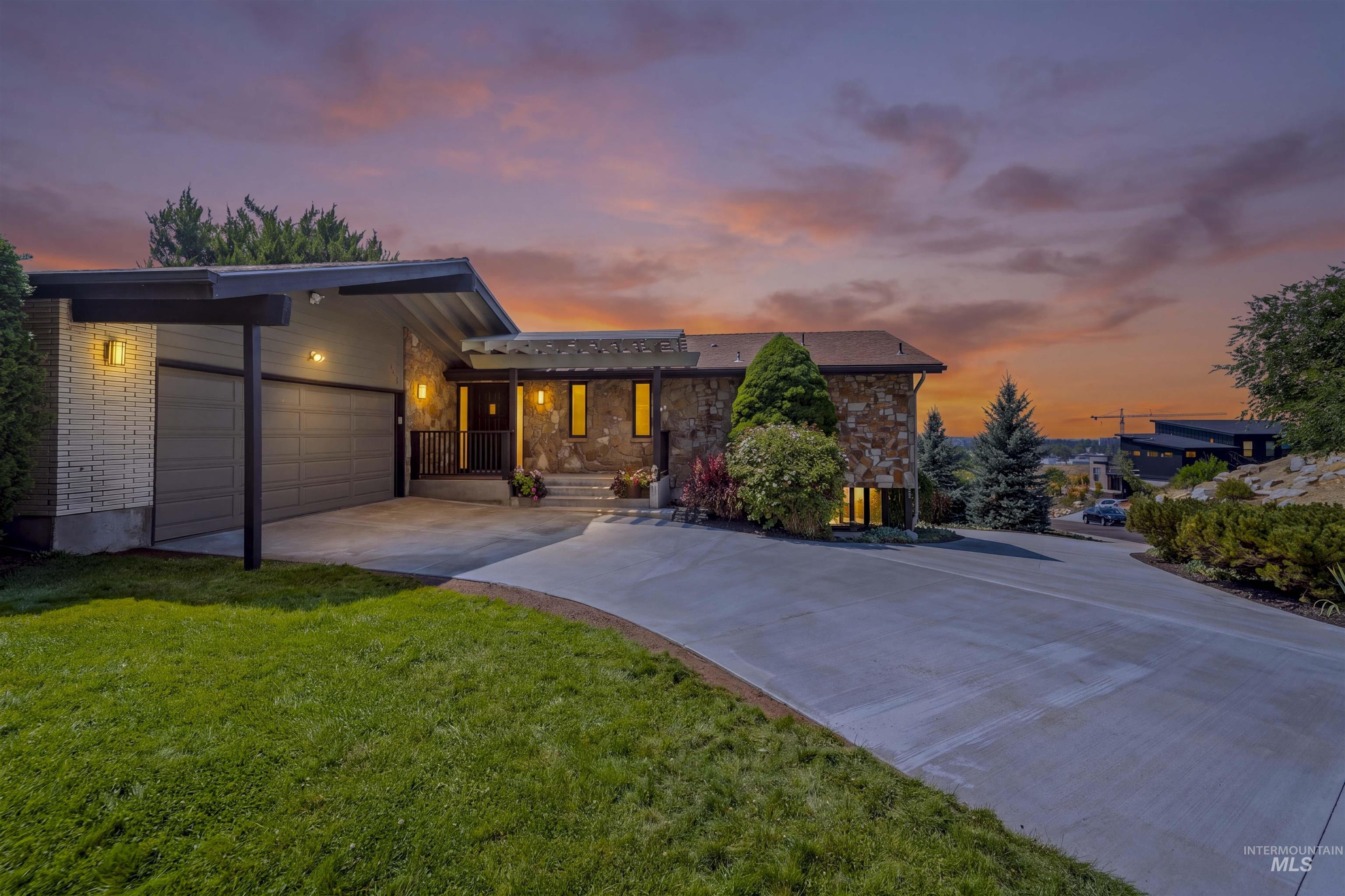 1113 E Santa Maria Dr, Boise, Idaho 83712, 4 Bedrooms, 3 Bathrooms, Residential For Sale, Price $1,549,000, 98996707