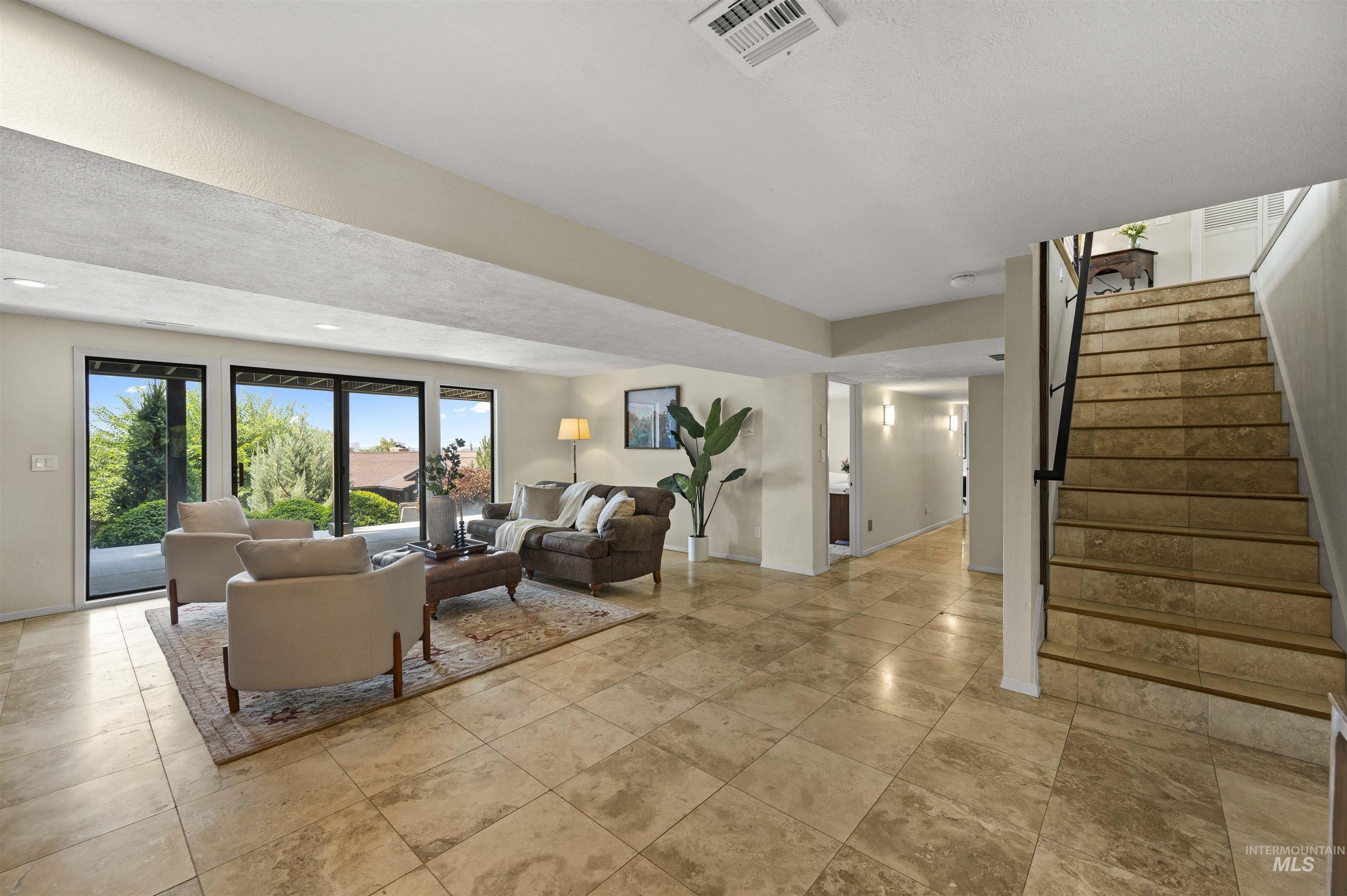 1113 E Santa Maria Dr, Boise, Idaho 83712, 4 Bedrooms, 3 Bathrooms, Residential For Sale, Price $1,549,000, 98996707