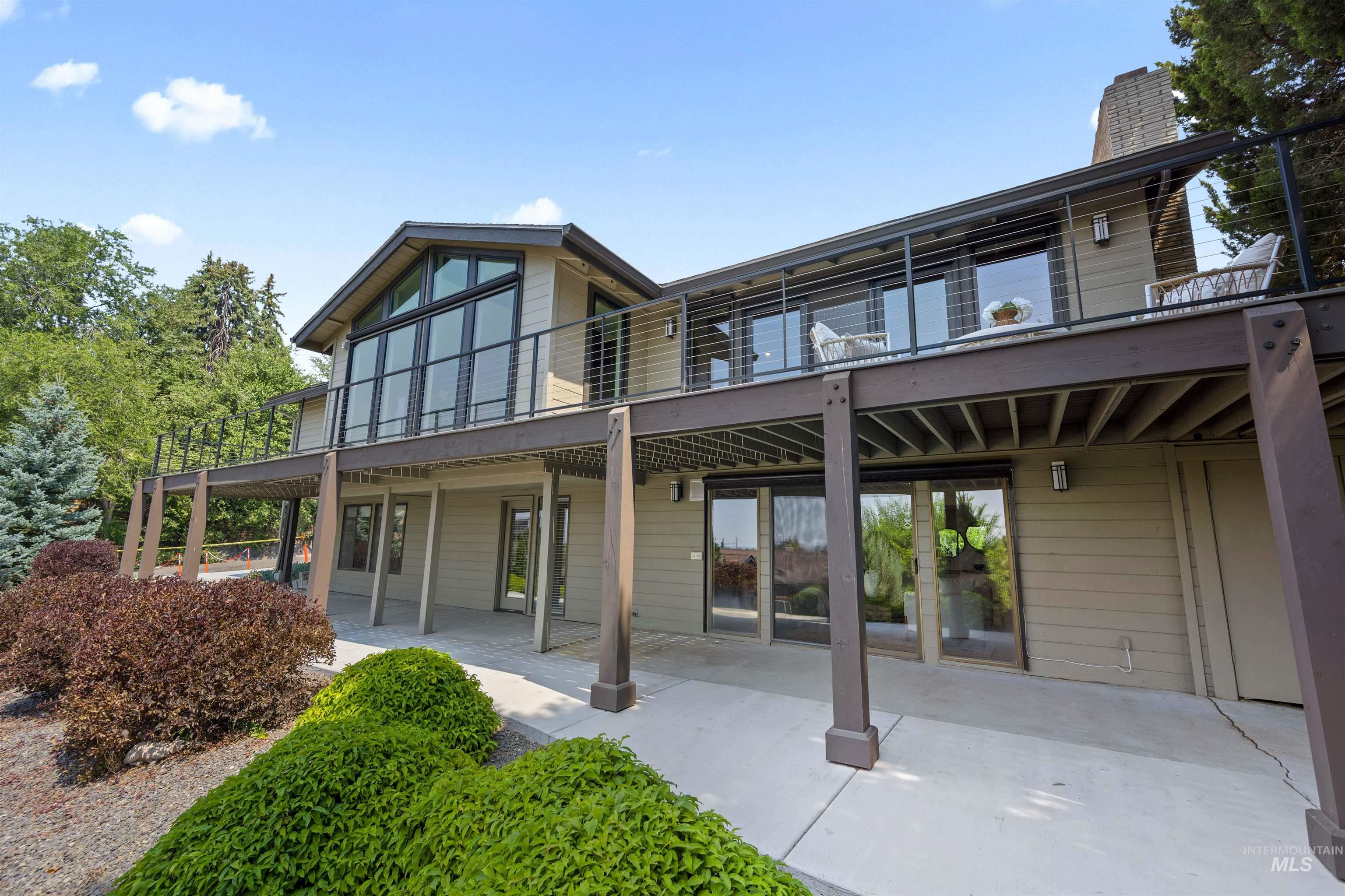 1113 E Santa Maria Dr, Boise, Idaho 83712, 4 Bedrooms, 3 Bathrooms, Residential For Sale, Price $1,549,000, 98996707