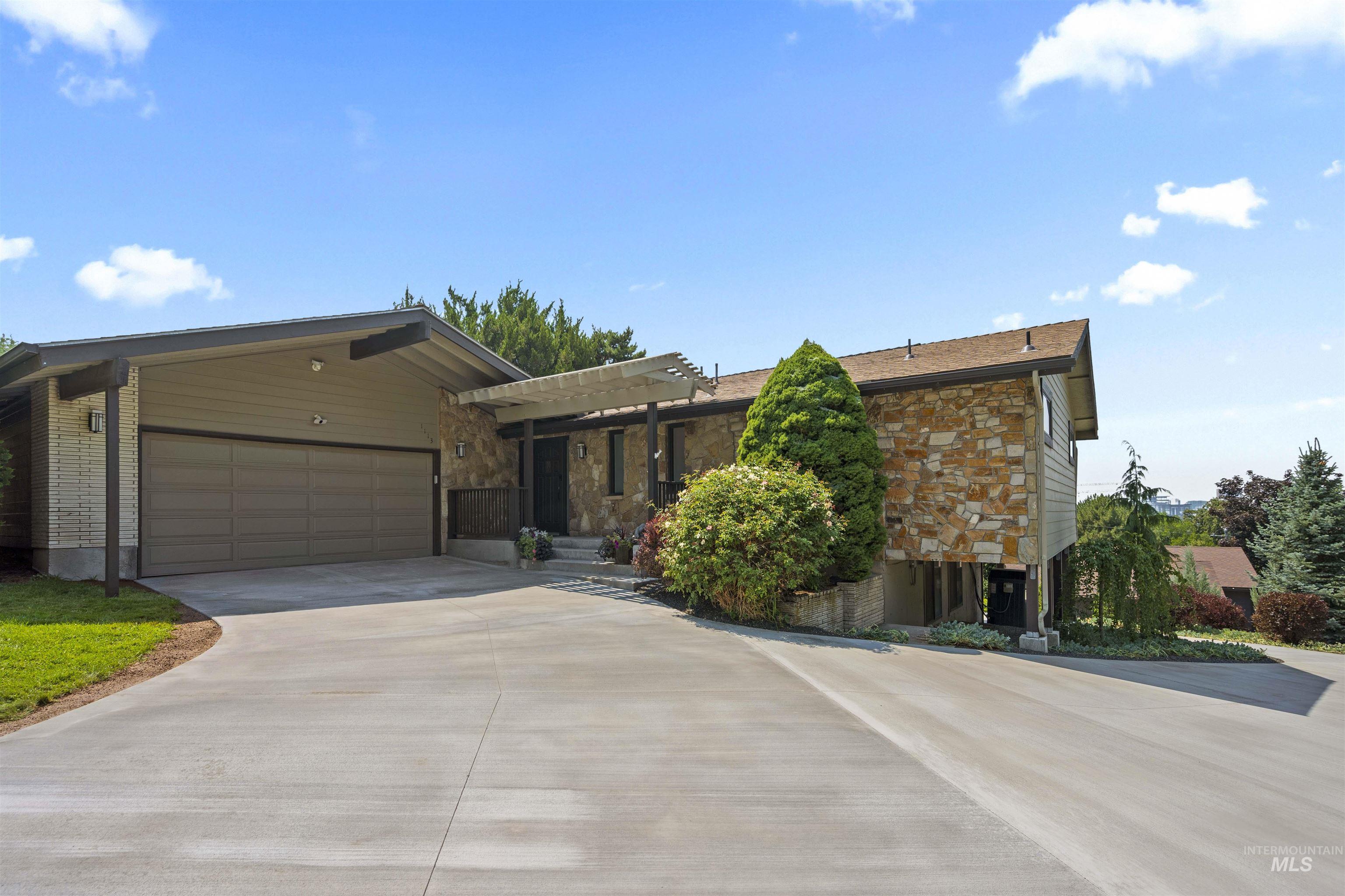 1113 E Santa Maria Dr, Boise, Idaho 83712, 4 Bedrooms, 3 Bathrooms, Residential For Sale, Price $1,549,000, 98996707