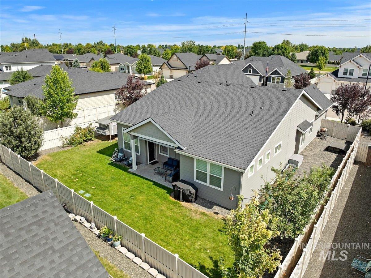 1653 Shoal Point Ave, Middleton, Idaho 83644, 3 Bedrooms, 2 Bathrooms, Residential For Sale, Price $510,000,MLS 98996719