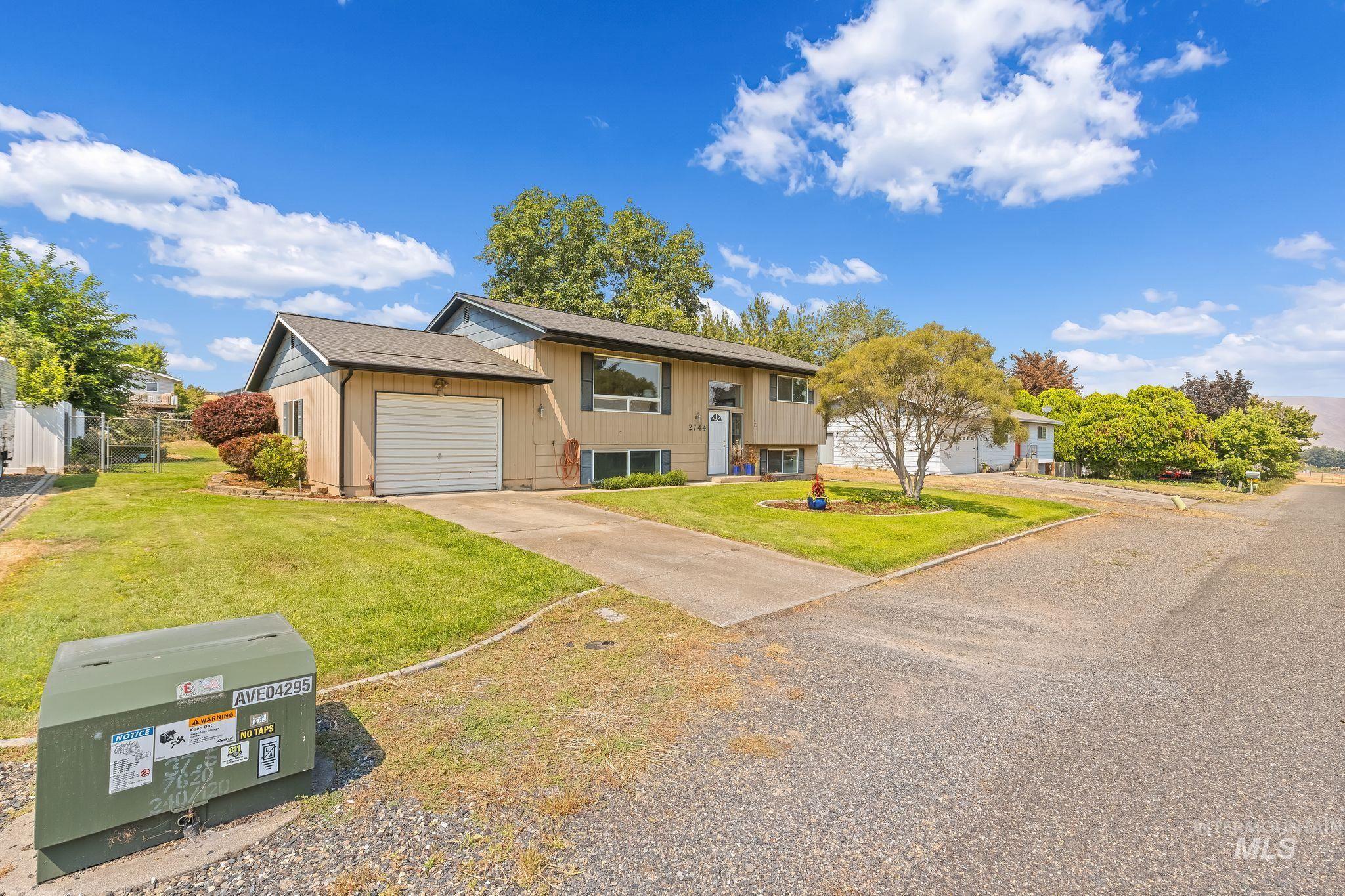 2744 Rainier Street, Clarkston, Washington 99403, 4 Bedrooms, 2 Bathrooms, Residential For Sale, Price $430,000,MLS 98996723