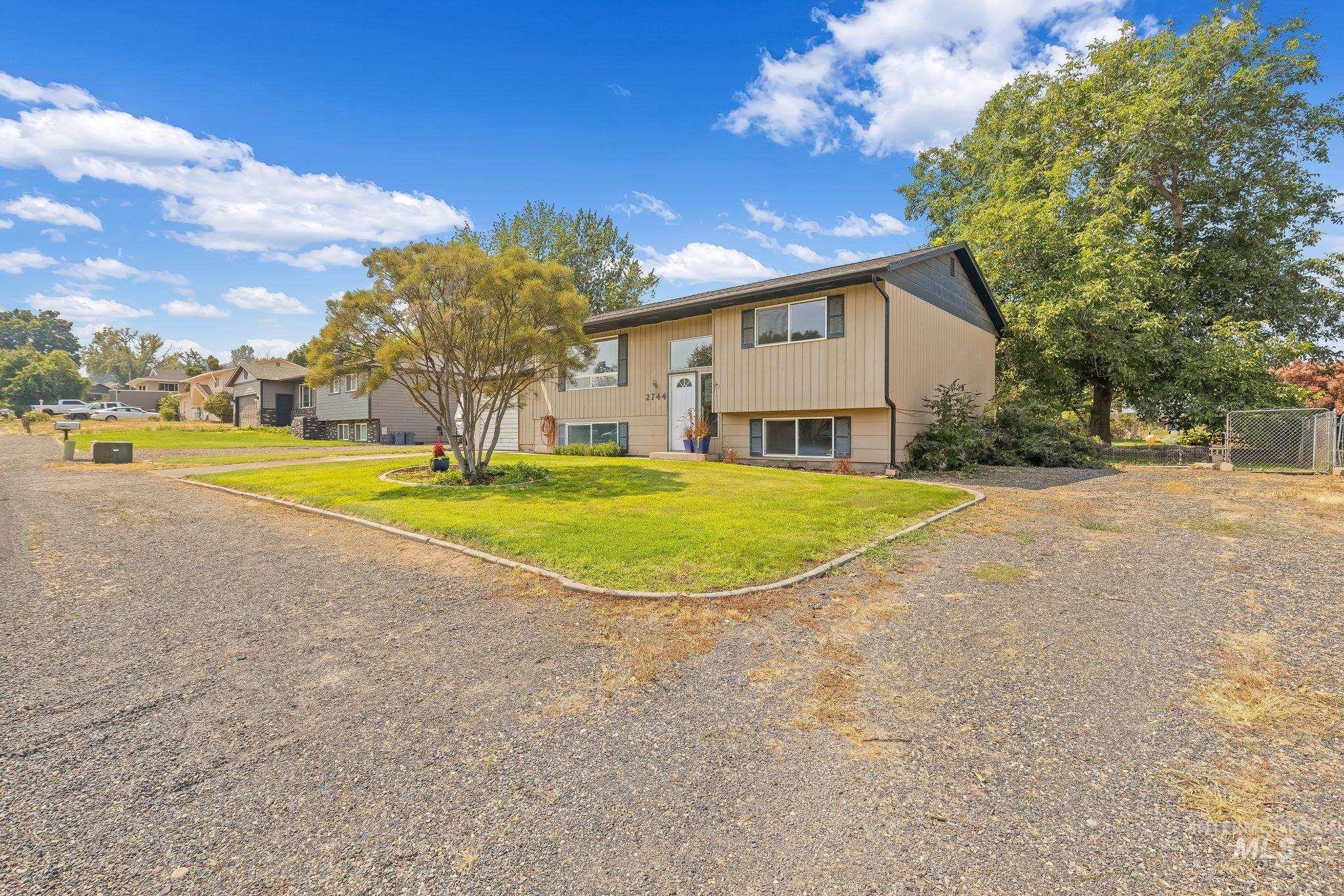 2744 Rainier Street, Clarkston, Washington 99403, 4 Bedrooms, 2 Bathrooms, Residential For Sale, Price $430,000,MLS 98996723