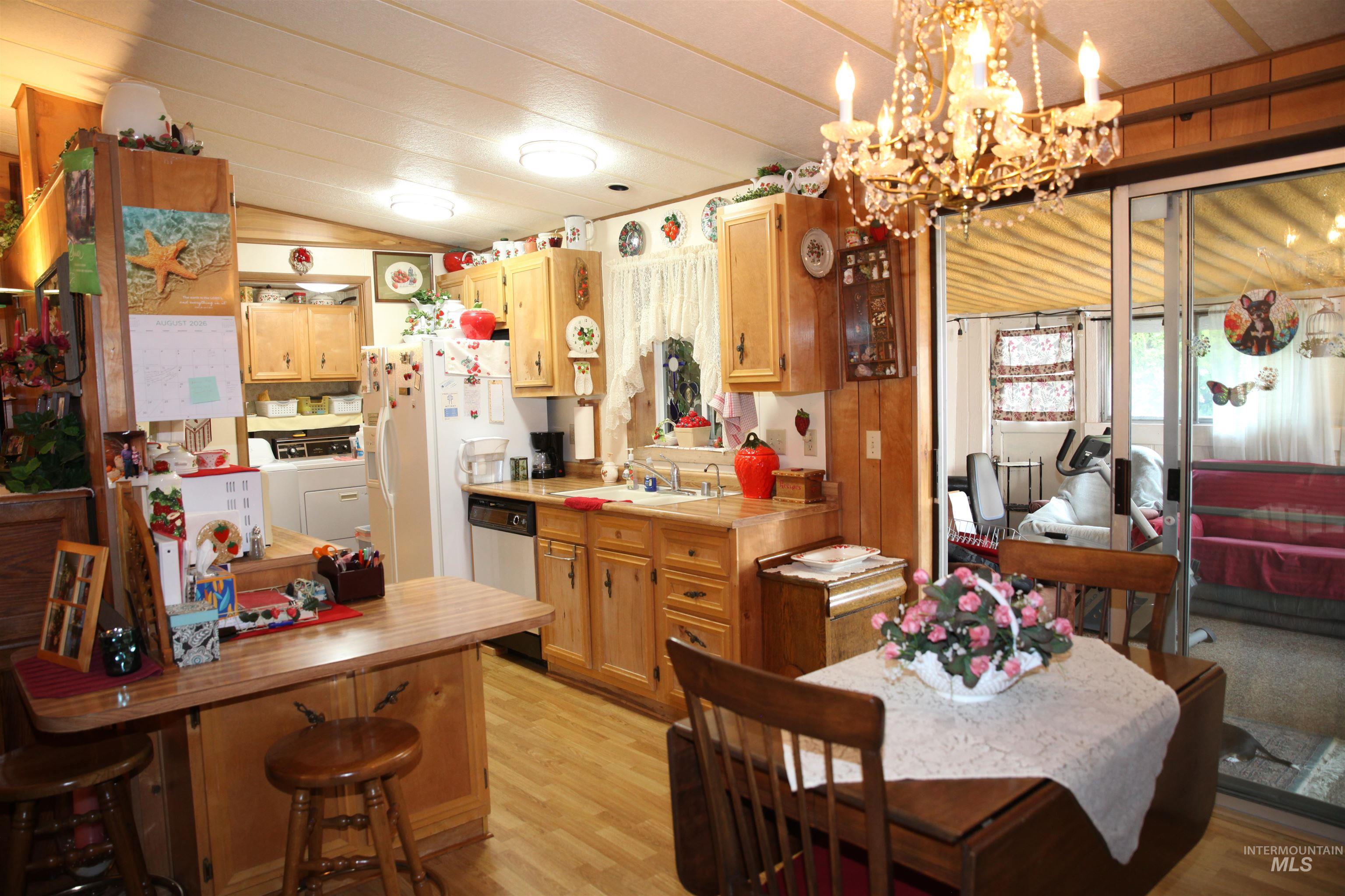 910 Moonglo Road Space #72, Buhl, Idaho 83316, 3 Bedrooms, 2 Bathrooms, Residential For Sale, Price $115,000,MLS 98996730