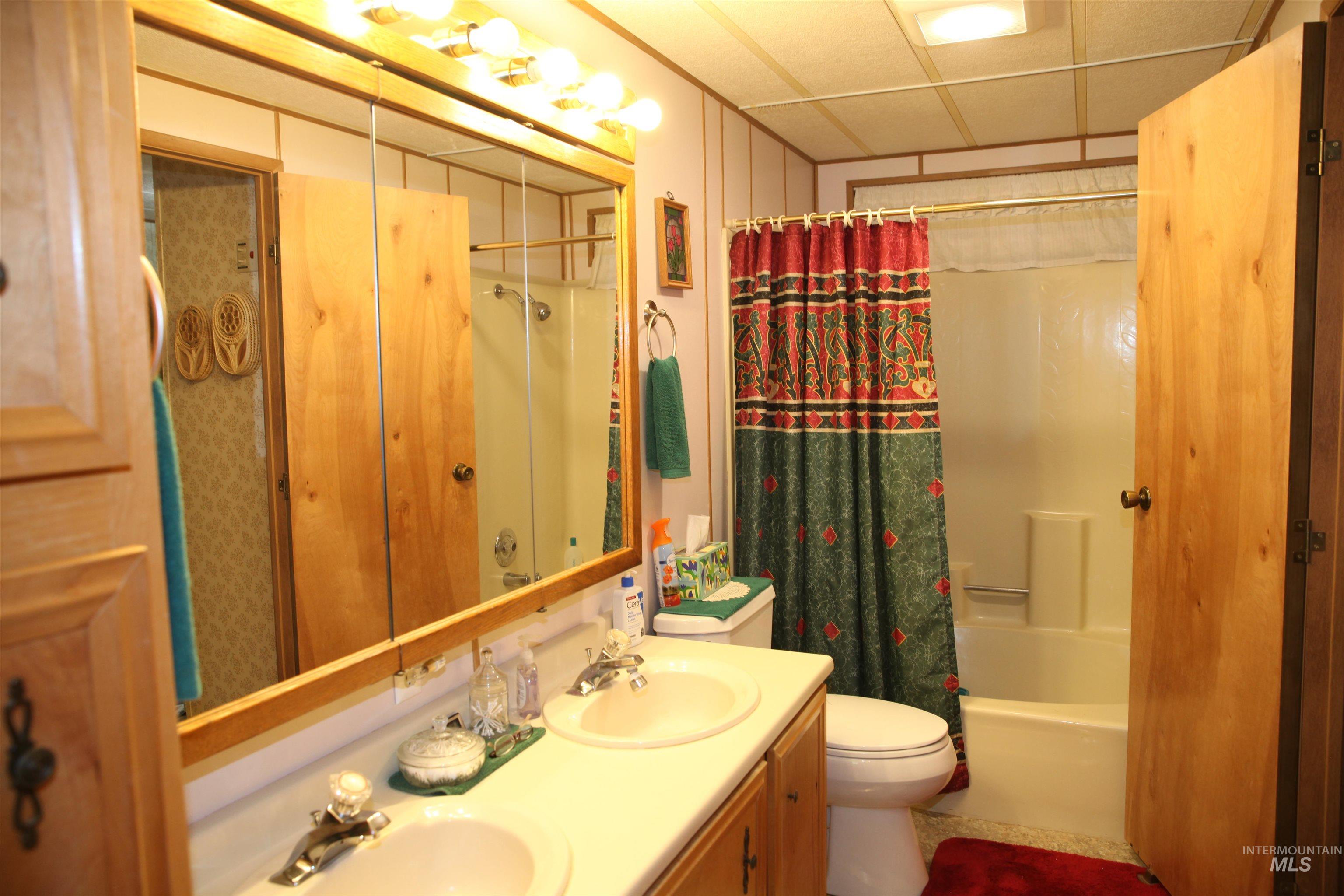 910 Moonglo Road Space #72, Buhl, Idaho 83316, 3 Bedrooms, 2 Bathrooms, Residential For Sale, Price $115,000,MLS 98996730