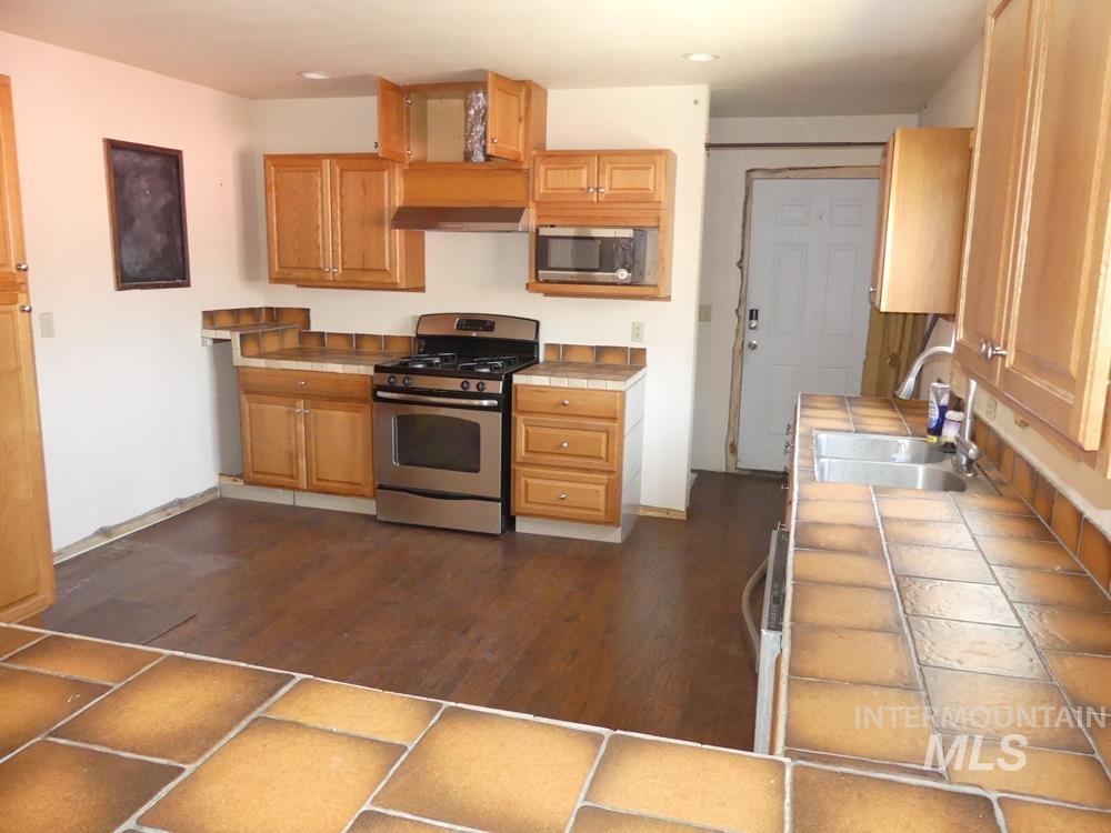 130 River Street, White Bird, Idaho 83554, 2 Bedrooms, Business/Commercial For Sale, Price $279,000,MLS 98996732