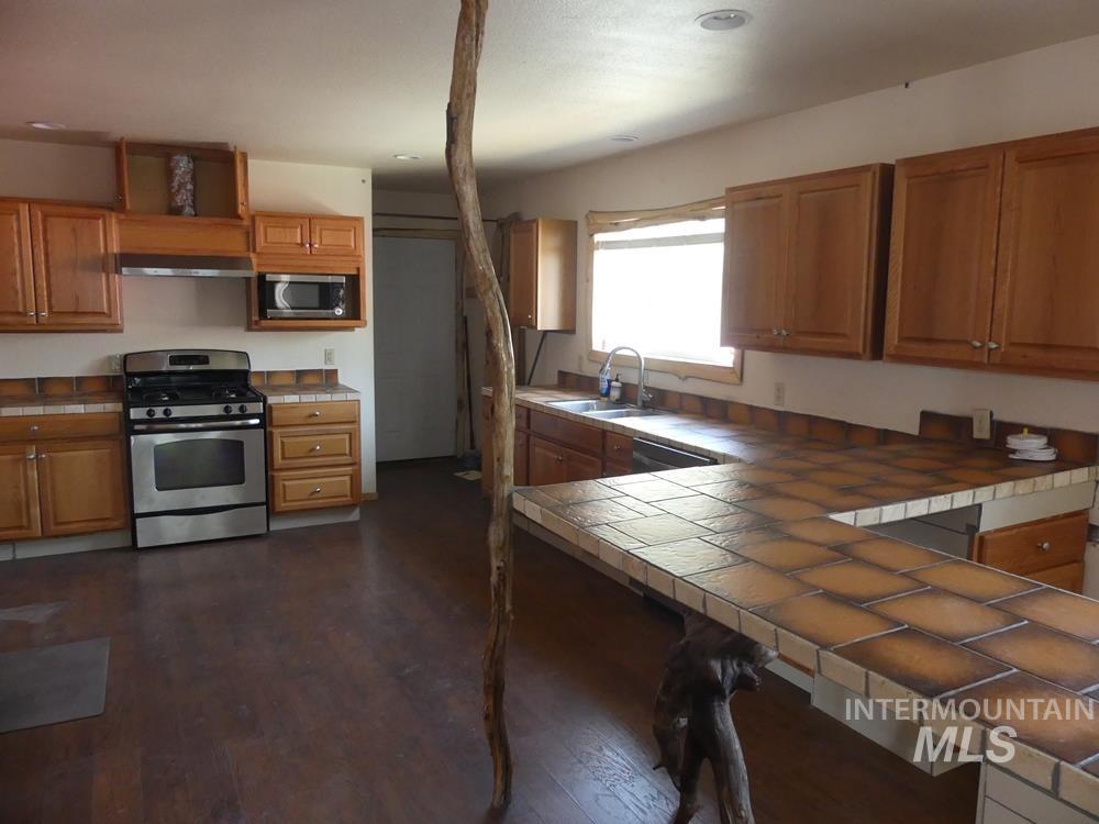 130 River Street, White Bird, Idaho 83554, 2 Bedrooms, Business/Commercial For Sale, Price $279,000,MLS 98996732