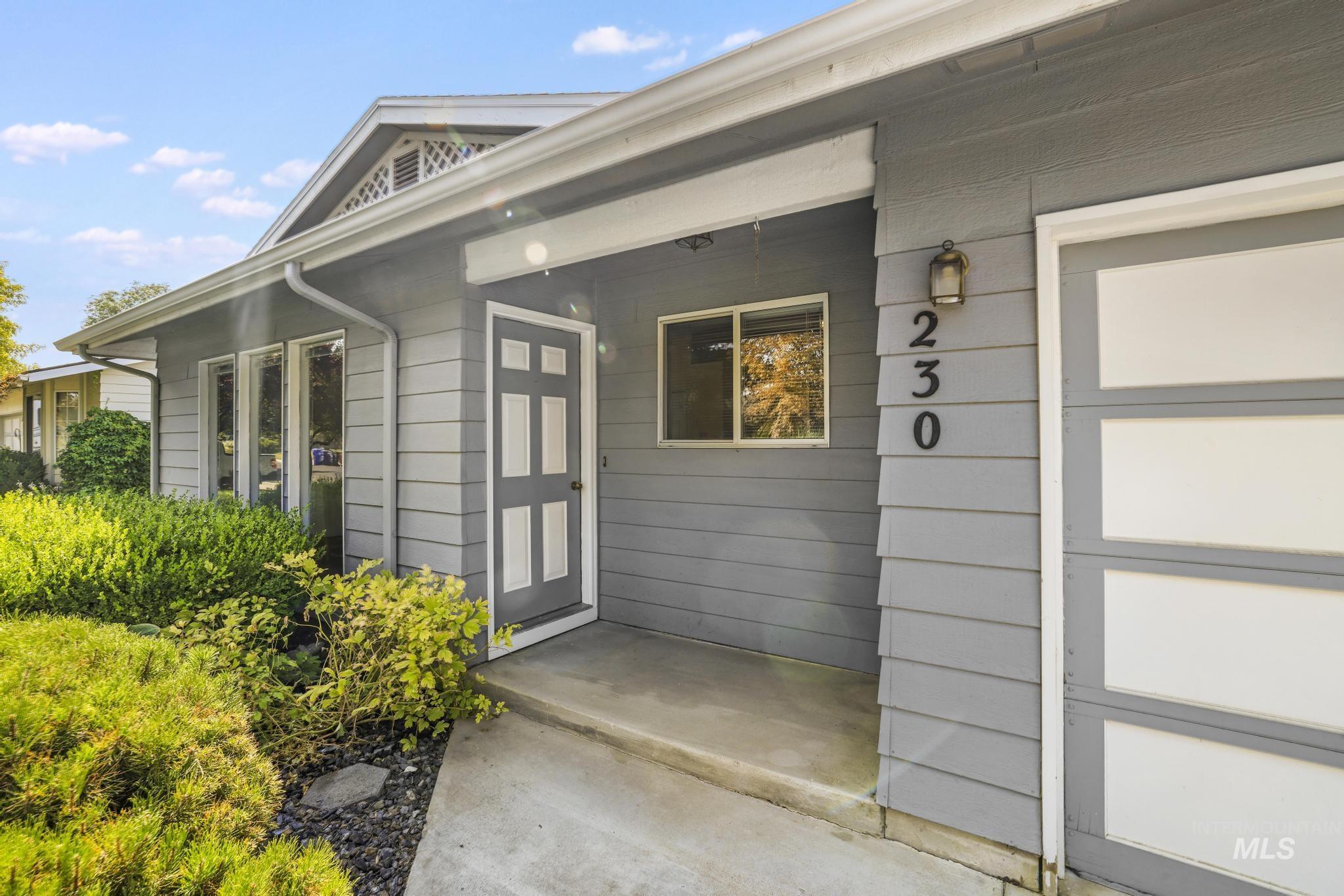 230 Meadows Ln, Twin Falls, Idaho 83301, 3 Bedrooms, 2 Bathrooms, Residential For Sale, Price $305,000, 98996734