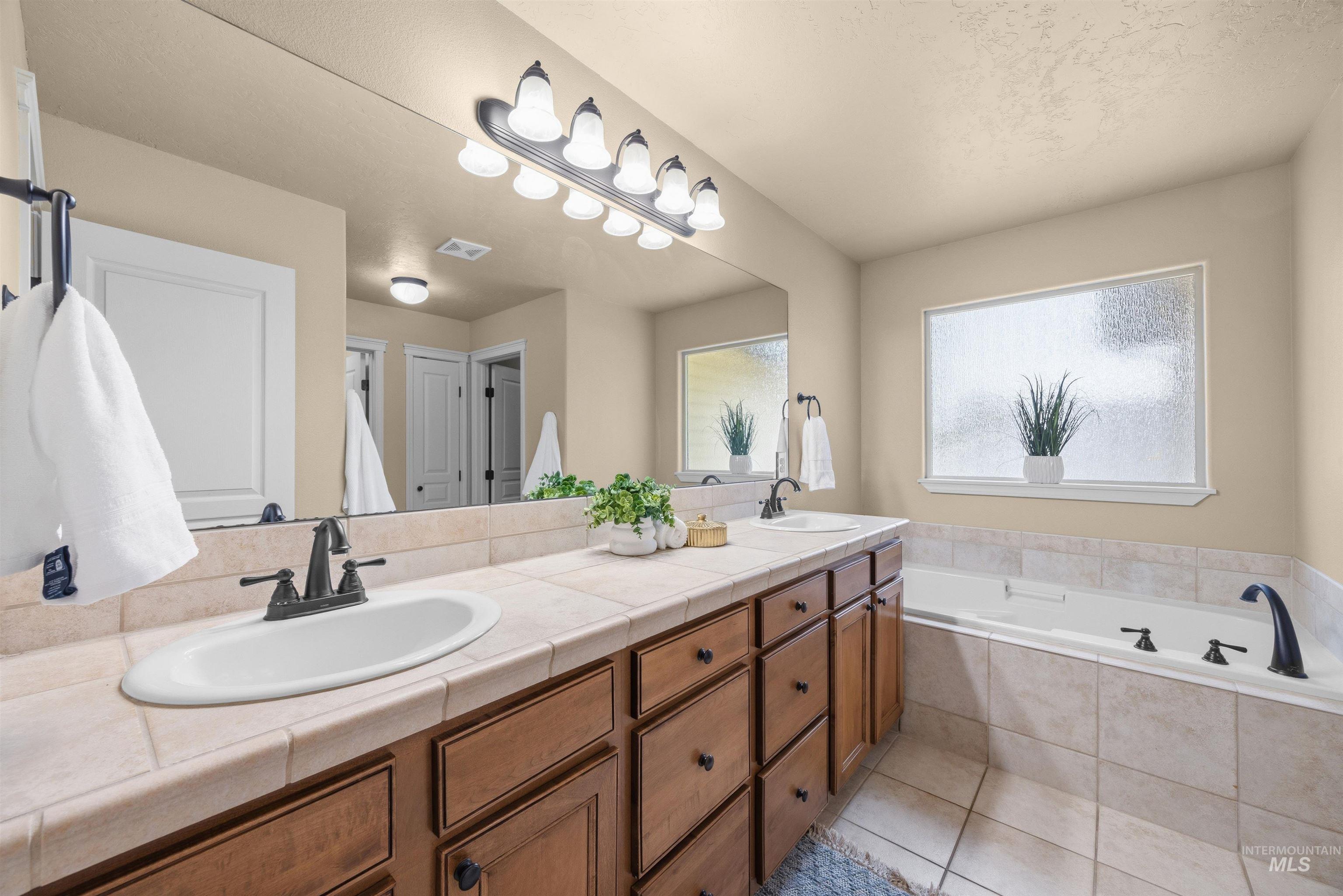 2548 E Omera Street, Meridian, Idaho 83646, 4 Bedrooms, 2.5 Bathrooms, Residential For Sale, Price $630,000, 98996743
