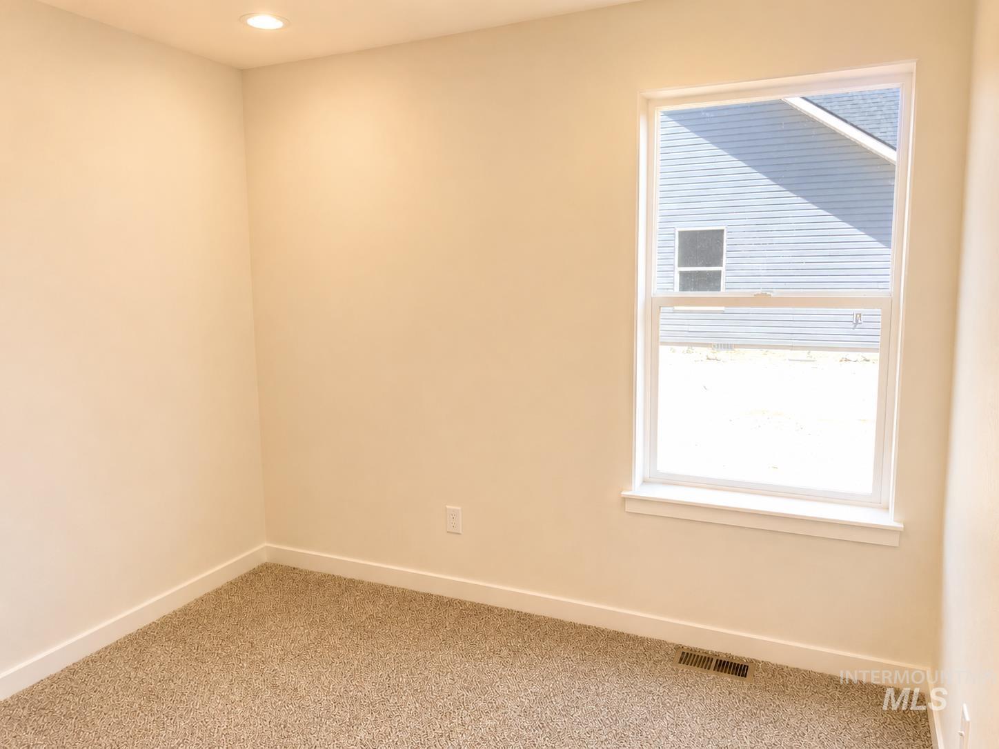 1022 Paintbrush Ave, Kimberly, Idaho 83341, 3 Bedrooms, 2 Bathrooms, Residential For Sale, Price $412,900,MLS 98996749