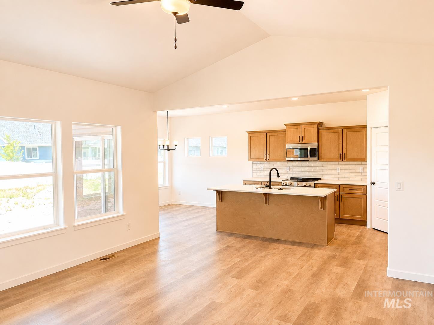 1022 Paintbrush Ave, Kimberly, Idaho 83341, 3 Bedrooms, 2 Bathrooms, Residential For Sale, Price $412,900,MLS 98996749