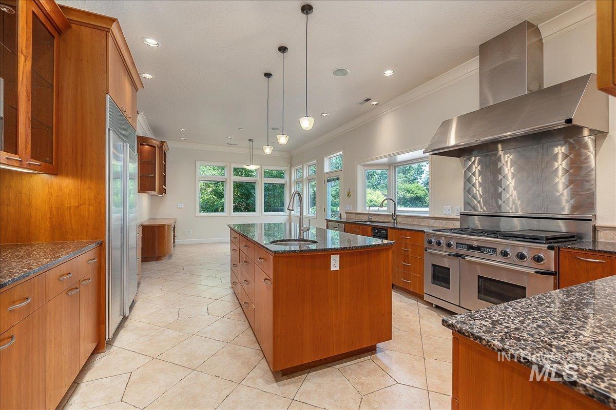 2419 North Sevenoaks Place, Eagle, Idaho 83616, 4 Bedrooms, 5 Bathrooms, Residential For Sale, Price $1,890,000, 98996759
