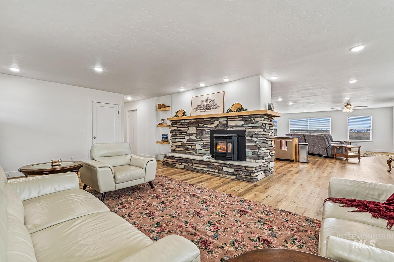 8481 Big Foot Rd, Melba, Idaho 83641, 4 Bedrooms, 2 Bathrooms, Residential Income For Sale, Price $1,100,000,MLS 98996772