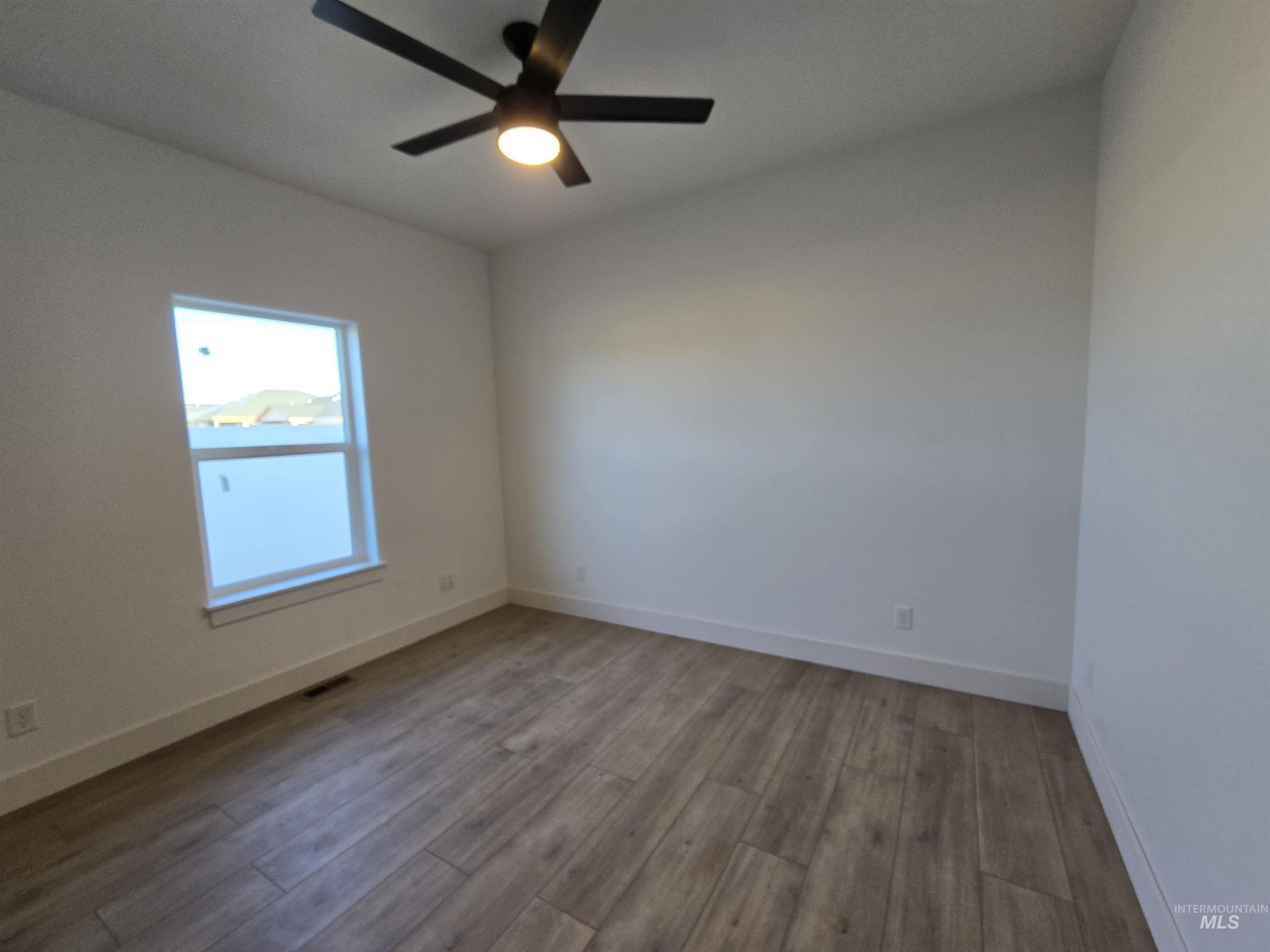 3122 Orion Ave, Twin Falls, Idaho 83301, 3 Bedrooms, 2 Bathrooms, Residential For Sale, Price $435,000,MLS 98996784