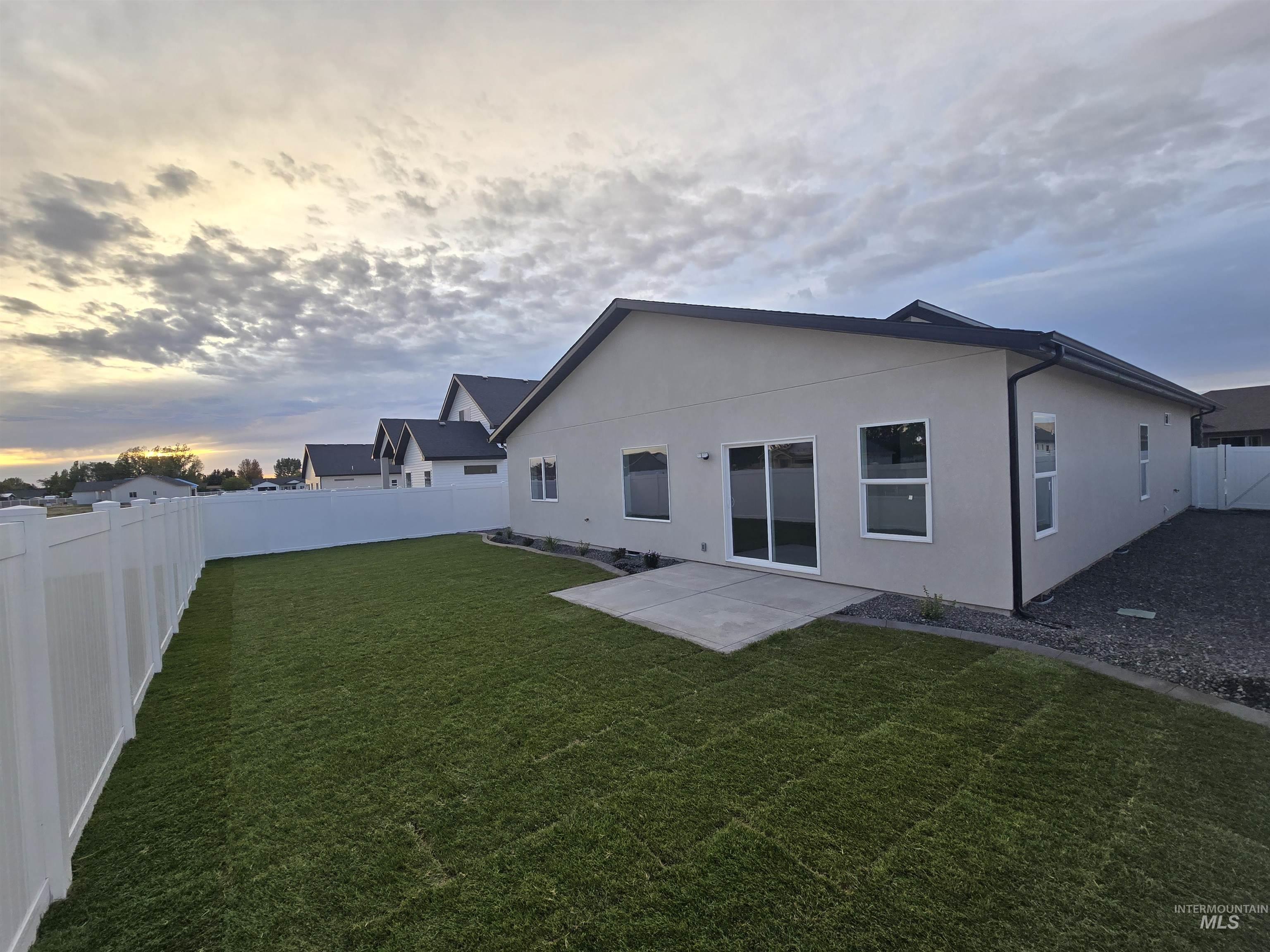 3122 Orion Ave, Twin Falls, Idaho 83301, 3 Bedrooms, 2 Bathrooms, Residential For Sale, Price $435,000,MLS 98996784