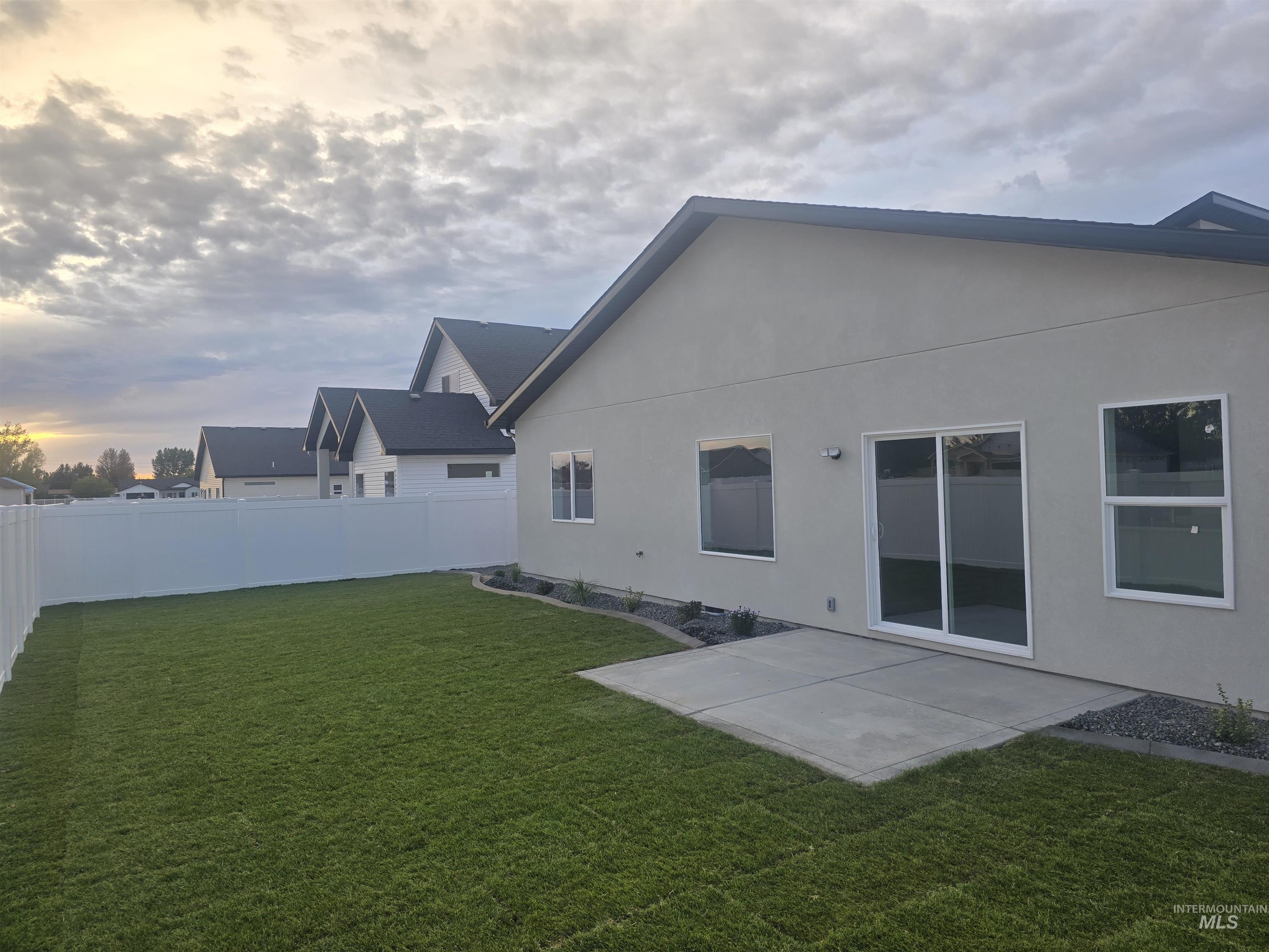 3122 Orion Ave, Twin Falls, Idaho 83301, 3 Bedrooms, 2 Bathrooms, Residential For Sale, Price $435,000,MLS 98996784