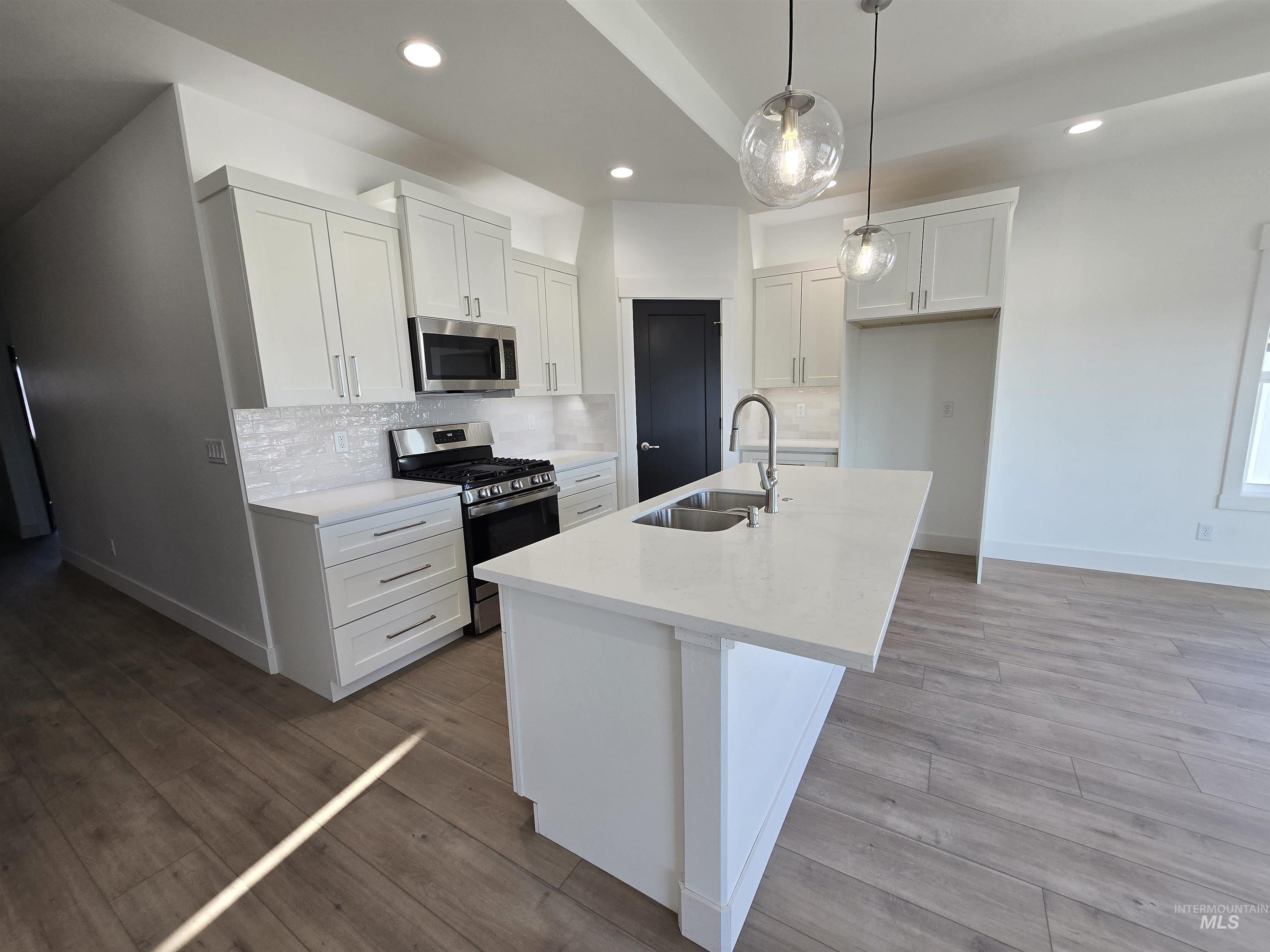 3122 Orion Ave, Twin Falls, Idaho 83301, 3 Bedrooms, 2 Bathrooms, Residential For Sale, Price $435,000,MLS 98996784
