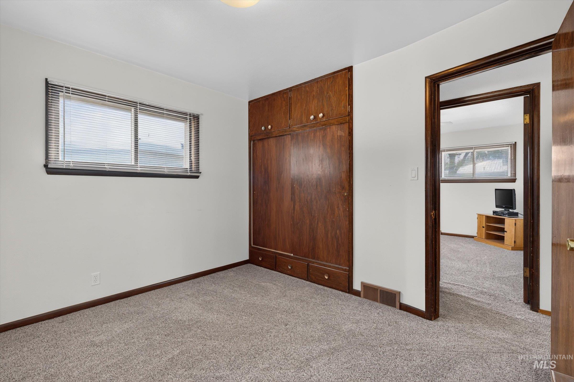 1119 Meadowbrook Ln, Pocatello, Idaho 83201, 3 Bedrooms, 2 Bathrooms, Residential For Sale, Price $389,900,MLS 98996789