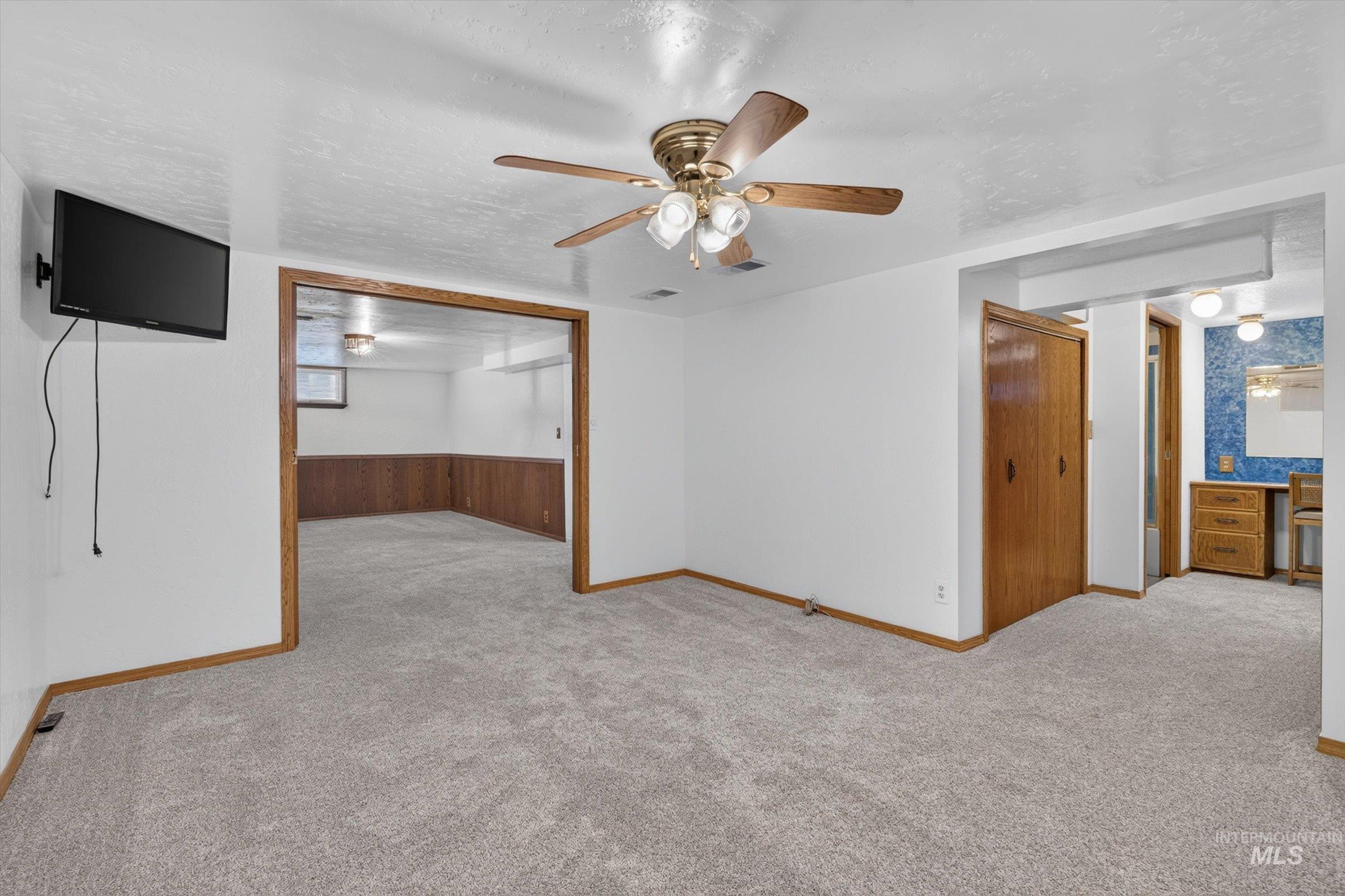 1119 Meadowbrook Ln, Pocatello, Idaho 83201, 3 Bedrooms, 2 Bathrooms, Residential For Sale, Price $389,900,MLS 98996789