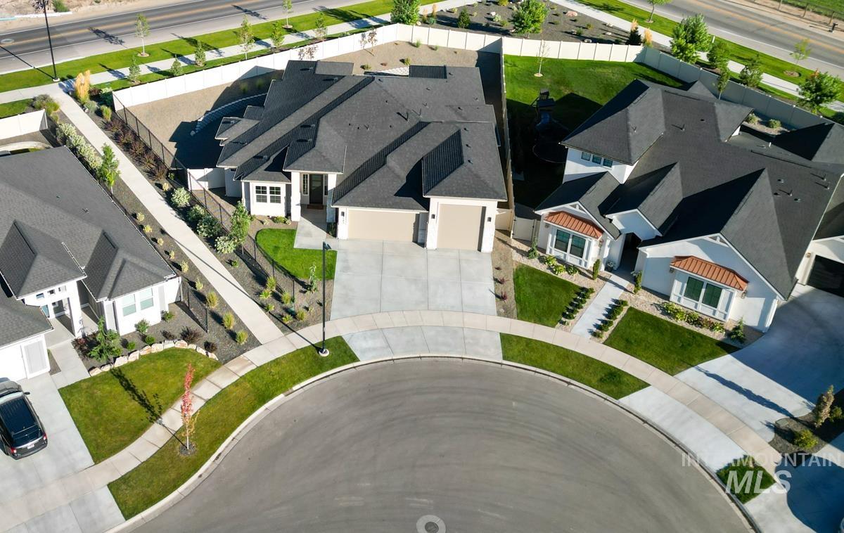 9542 S Green Cottage Ave, Kuna, Idaho 83634, 3 Bedrooms, 2.5 Bathrooms, Residential For Sale, Price $896,900, 98996803