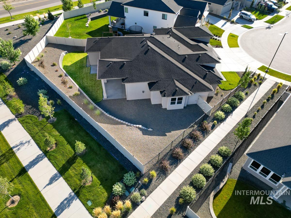 9542 S Green Cottage Ave, Kuna, Idaho 83634, 3 Bedrooms, 2.5 Bathrooms, Residential For Sale, Price $896,900, 98996803