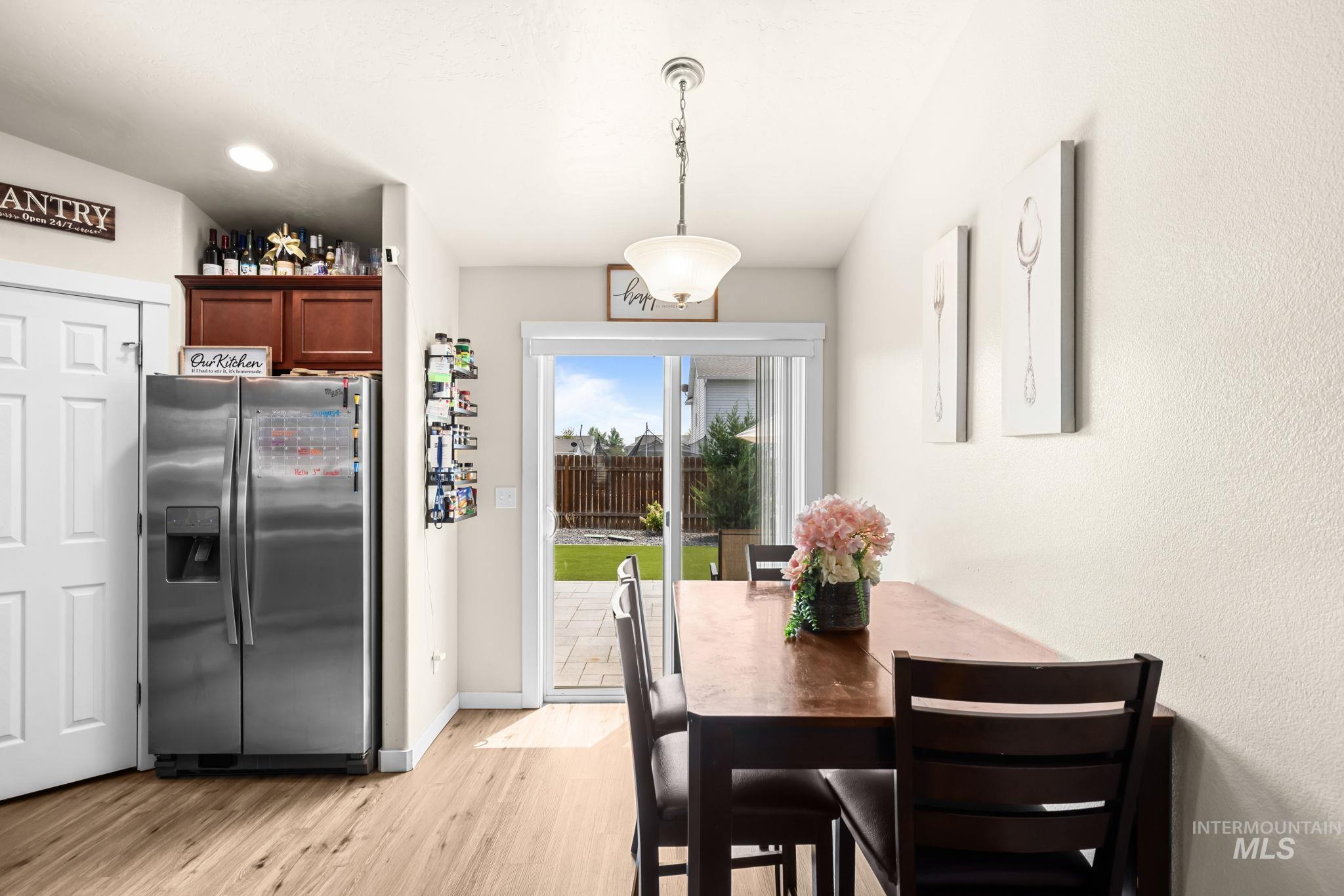 11863 Edgemoor St, Caldwell, Idaho 83605, 3 Bedrooms, 2 Bathrooms, Residential For Sale, Price $369,900,MLS 98996823