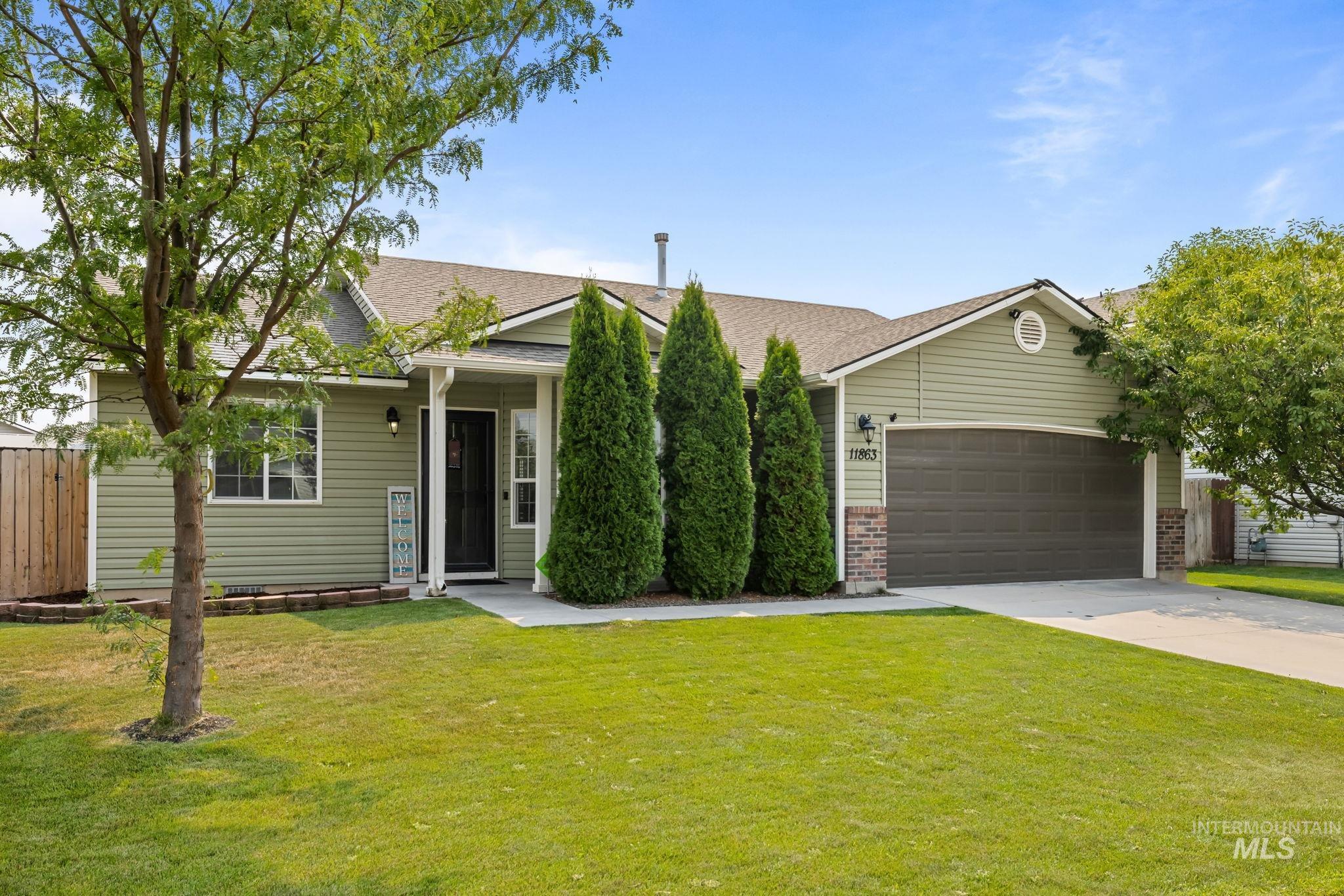 11863 Edgemoor St, Caldwell, Idaho 83605, 3 Bedrooms, 2 Bathrooms, Residential For Sale, Price $369,900,MLS 98996823