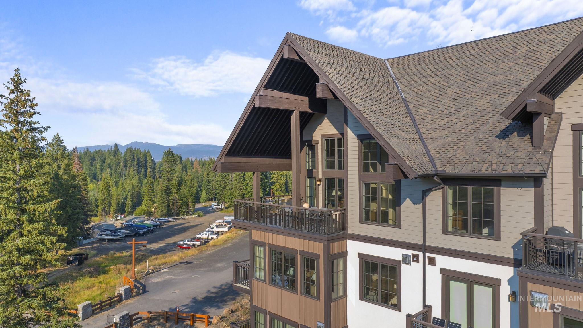 700 Village Dr., Donnelly, Idaho 83615, 3 Bedrooms, 3.5 Bathrooms, Residential For Sale, Price $2,995,000, 98996827