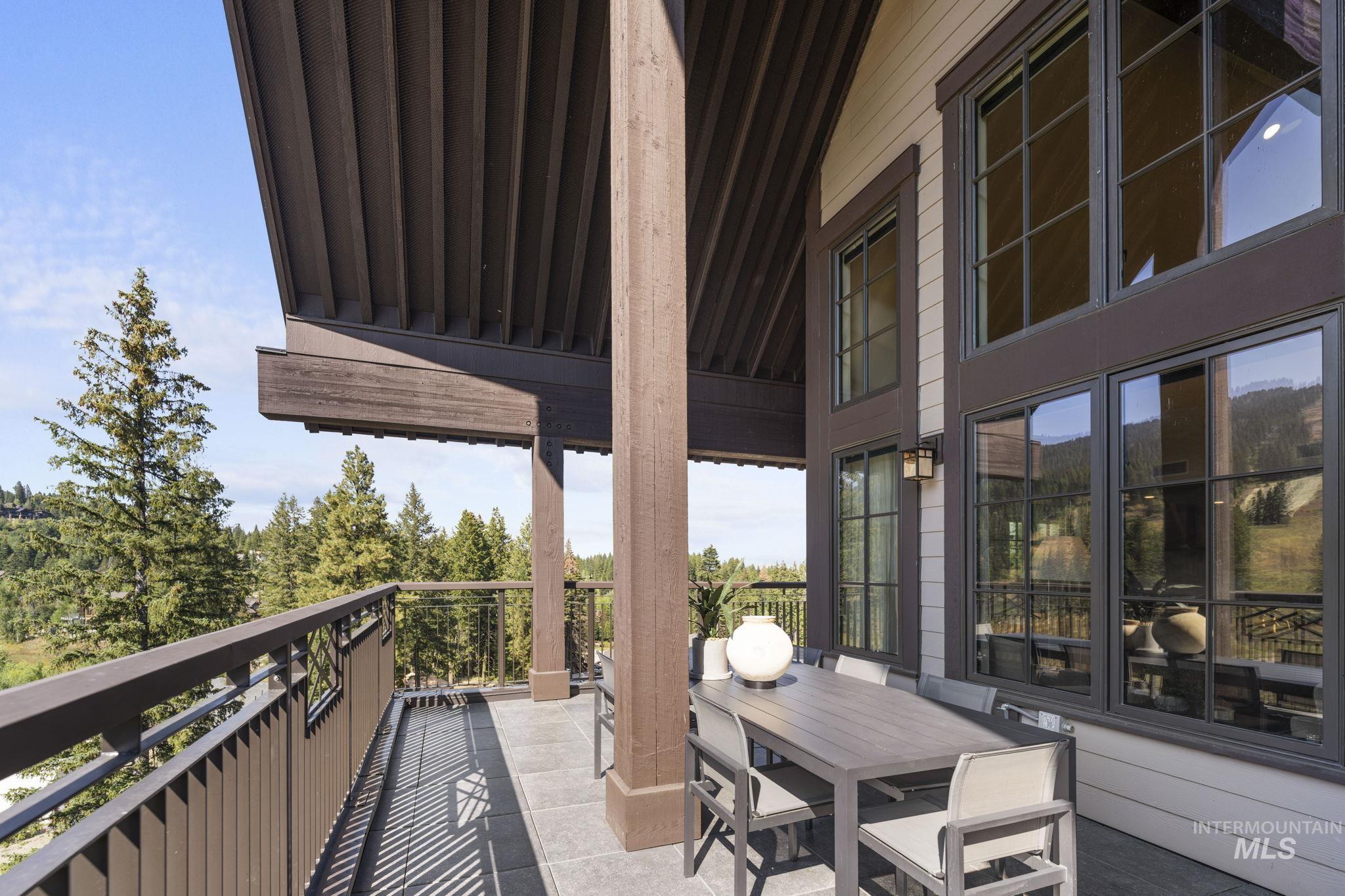 700 Village Dr., Donnelly, Idaho 83615, 3 Bedrooms, 3.5 Bathrooms, Residential For Sale, Price $2,995,000, 98996827