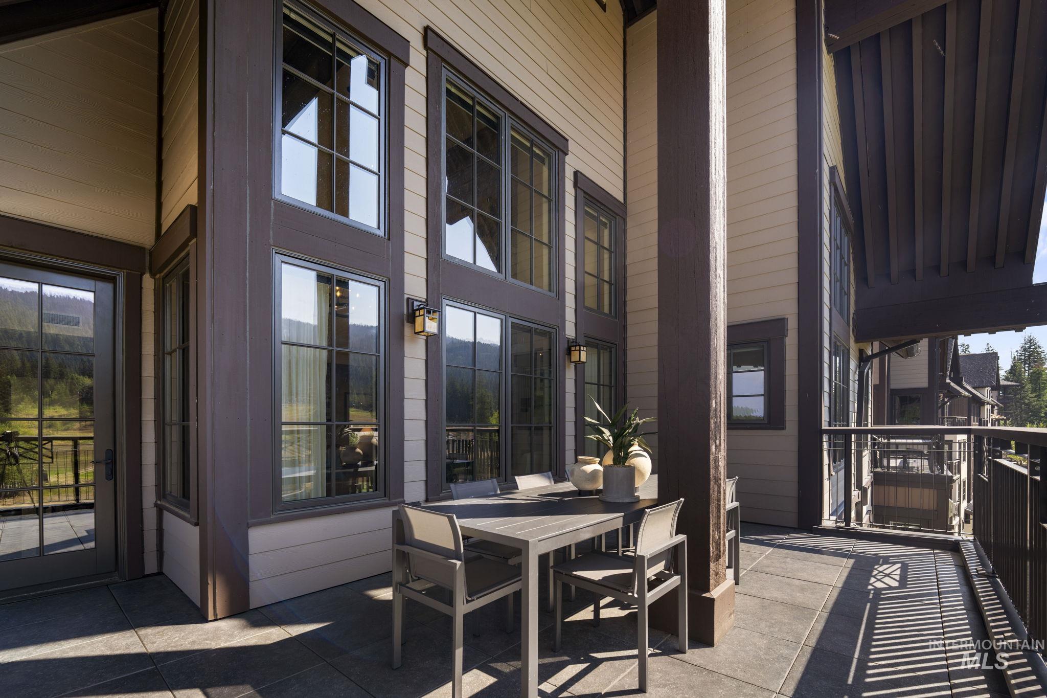 700 Village Dr., Donnelly, Idaho 83615, 3 Bedrooms, 3.5 Bathrooms, Residential For Sale, Price $2,995,000, 98996827