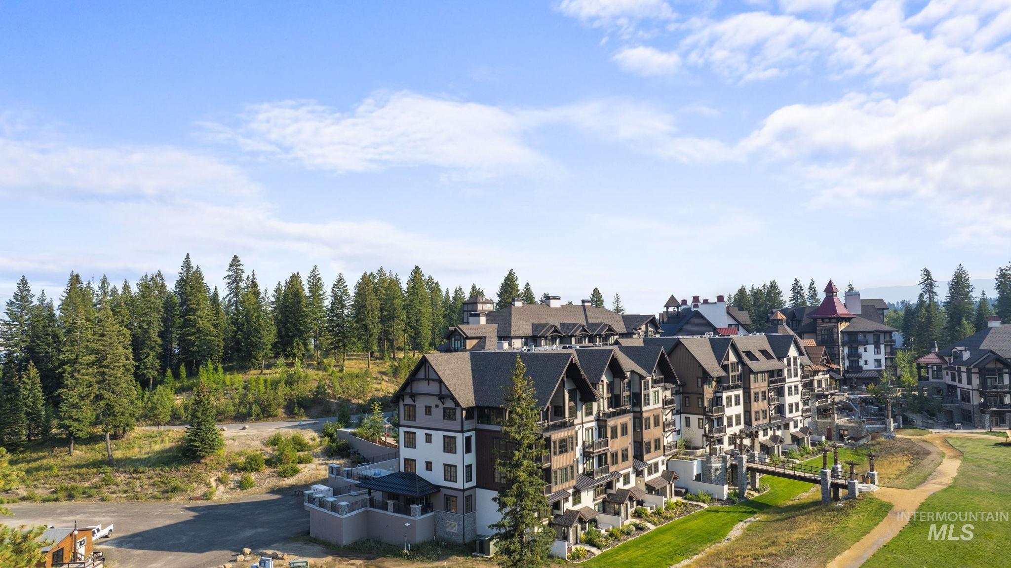 700 Village Dr., Donnelly, Idaho 83615, 3 Bedrooms, 3.5 Bathrooms, Residential For Sale, Price $2,995,000, 98996827