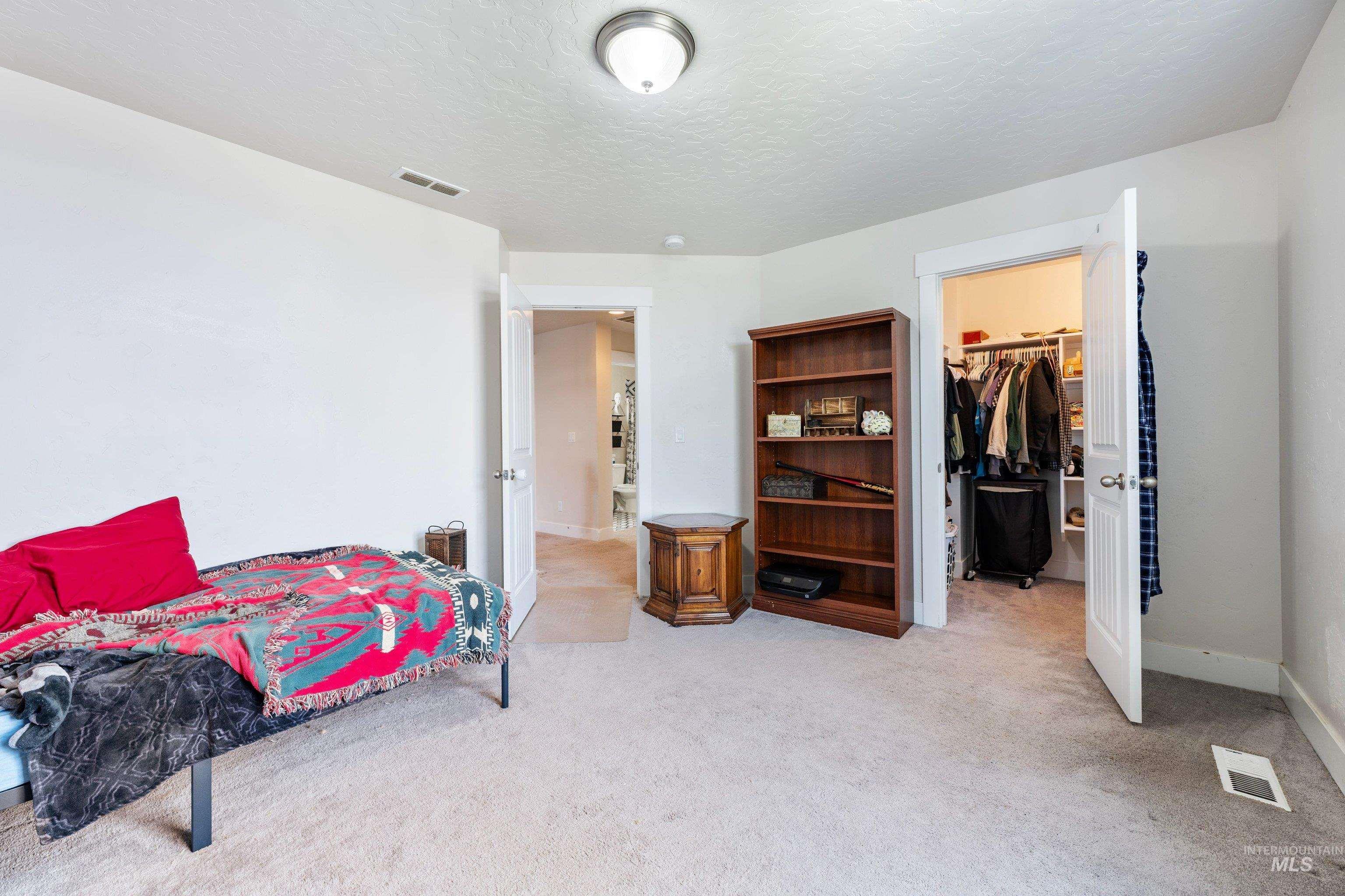 2095 N Windmill Way, Kuna, Idaho 83642, 3 Bedrooms, 3 Bathrooms, Residential For Sale, Price $599,700,MLS 98996828