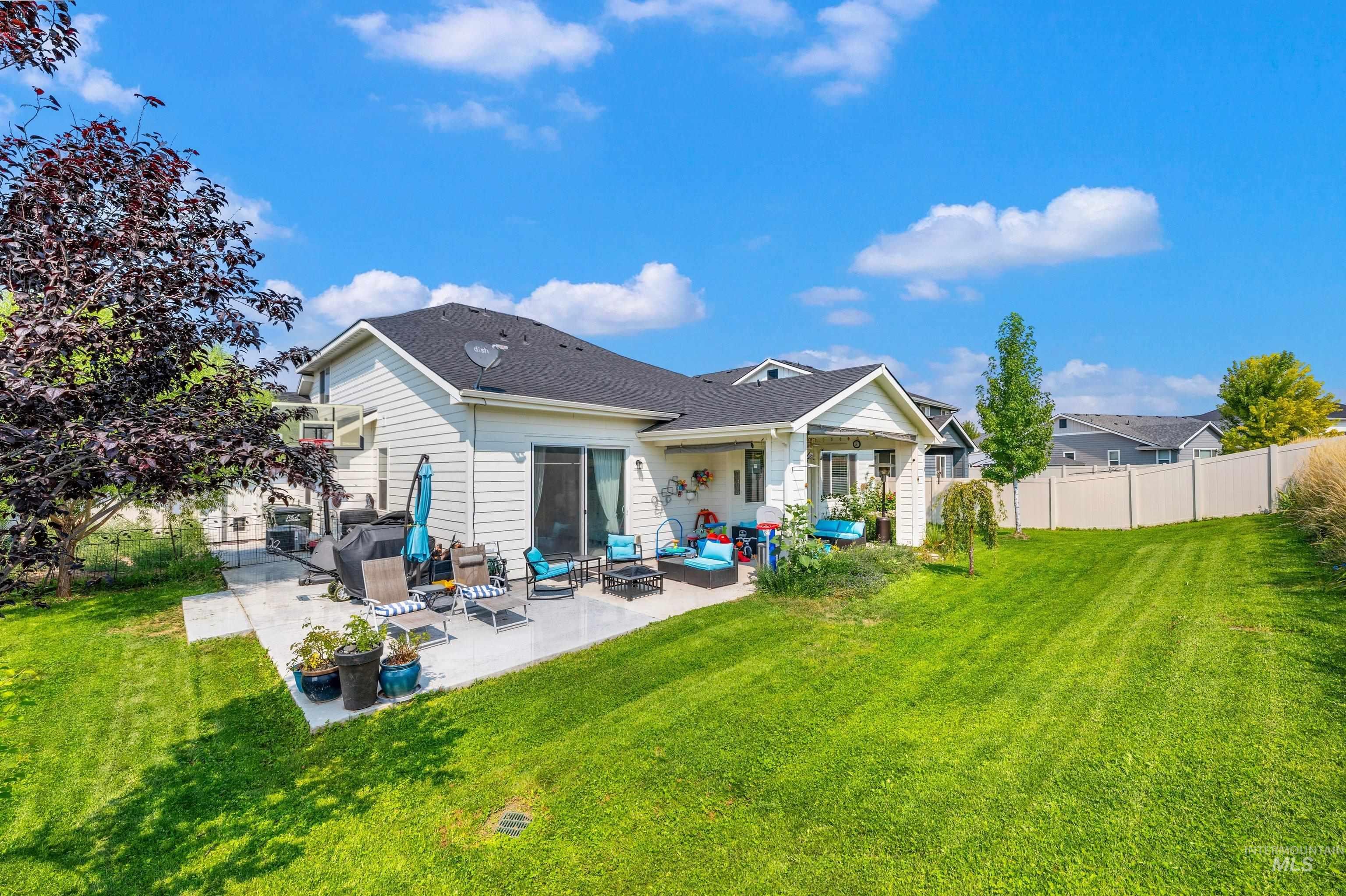 2095 N Windmill Way, Kuna, Idaho 83642, 3 Bedrooms, 3 Bathrooms, Residential For Sale, Price $599,700,MLS 98996828