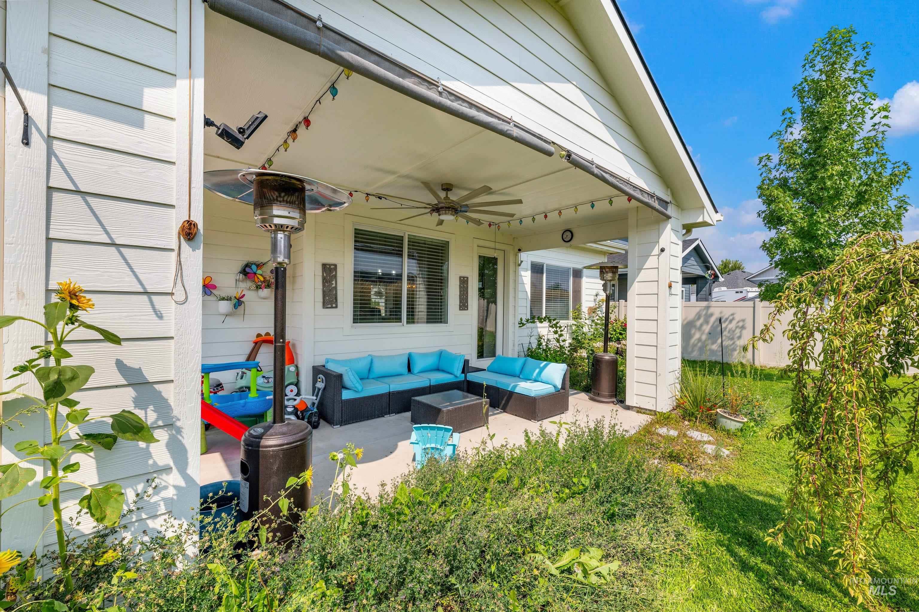 2095 N Windmill Way, Kuna, Idaho 83642, 3 Bedrooms, 3 Bathrooms, Residential For Sale, Price $599,700,MLS 98996828