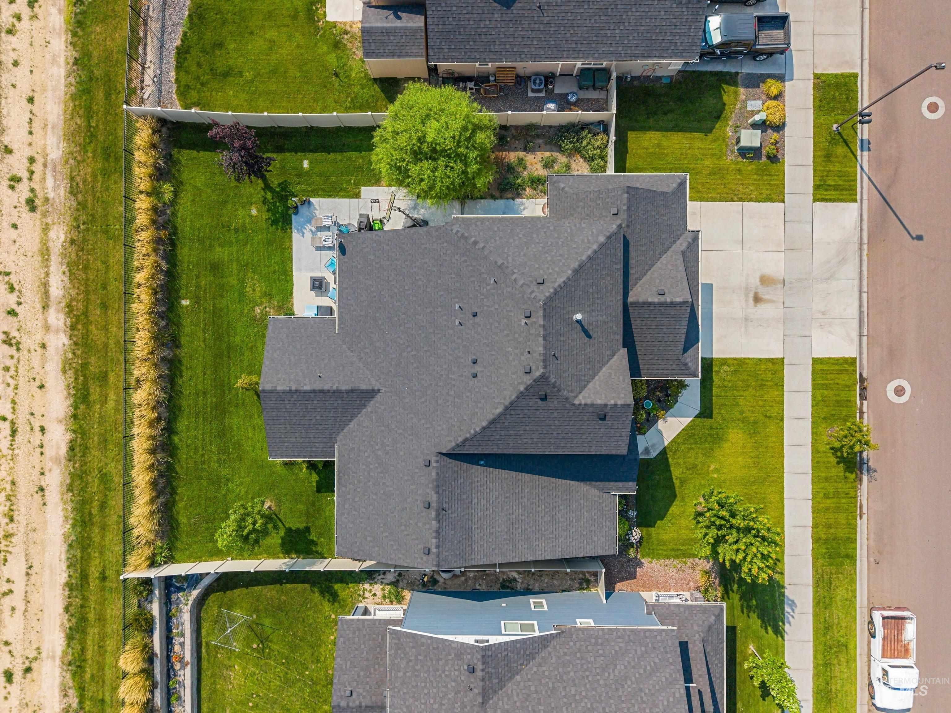 2095 N Windmill Way, Kuna, Idaho 83642, 3 Bedrooms, 3 Bathrooms, Residential For Sale, Price $599,700,MLS 98996828