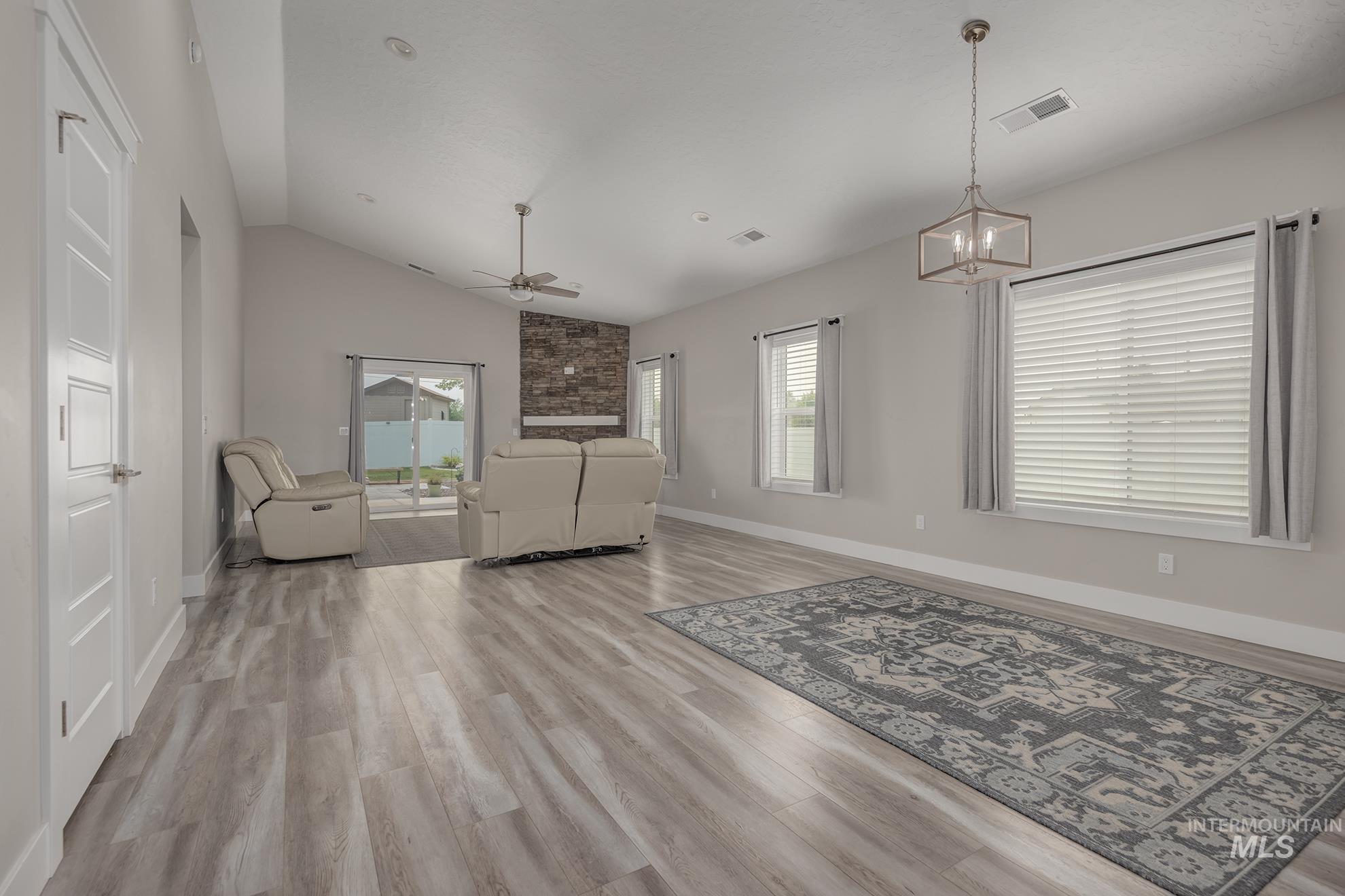 115 Grizzly Drive, Fruitland, Idaho 83619, 3 Bedrooms, 2.5 Bathrooms, Residential For Sale, Price $484,000,MLS 98996829