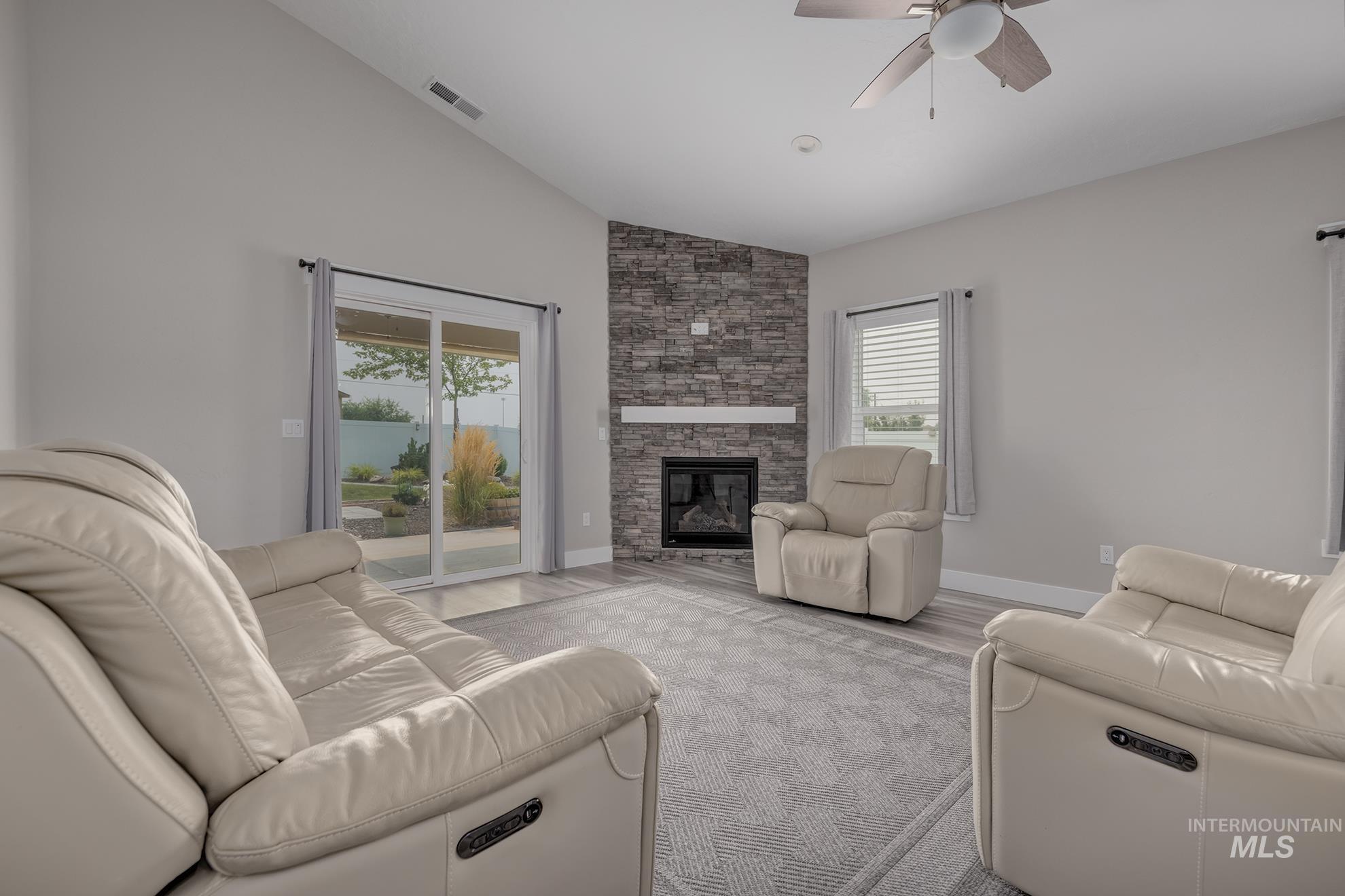 115 Grizzly Drive, Fruitland, Idaho 83619, 3 Bedrooms, 2.5 Bathrooms, Residential For Sale, Price $484,000,MLS 98996829