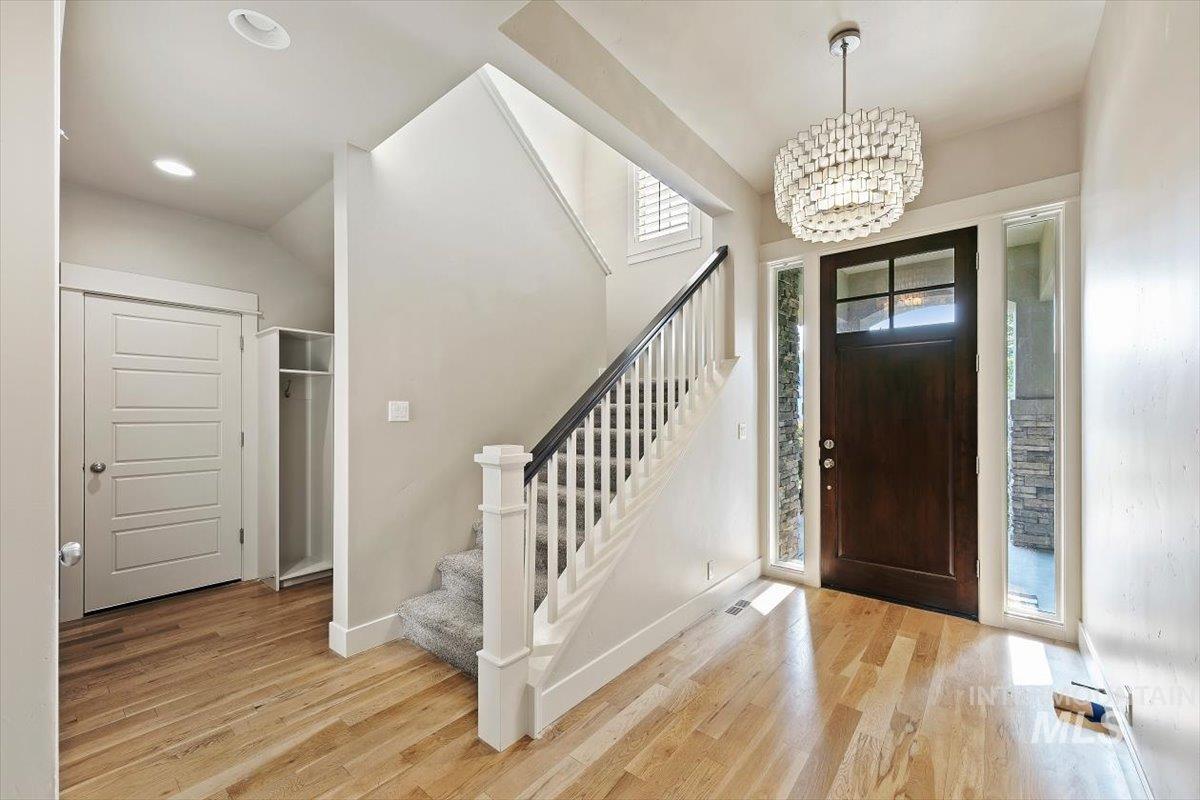 2875 S Brandenberg Ave, Eagle, Idaho 83616, 5 Bedrooms, 4 Bathrooms, Residential For Sale, Price $1,095,000,MLS 98996833